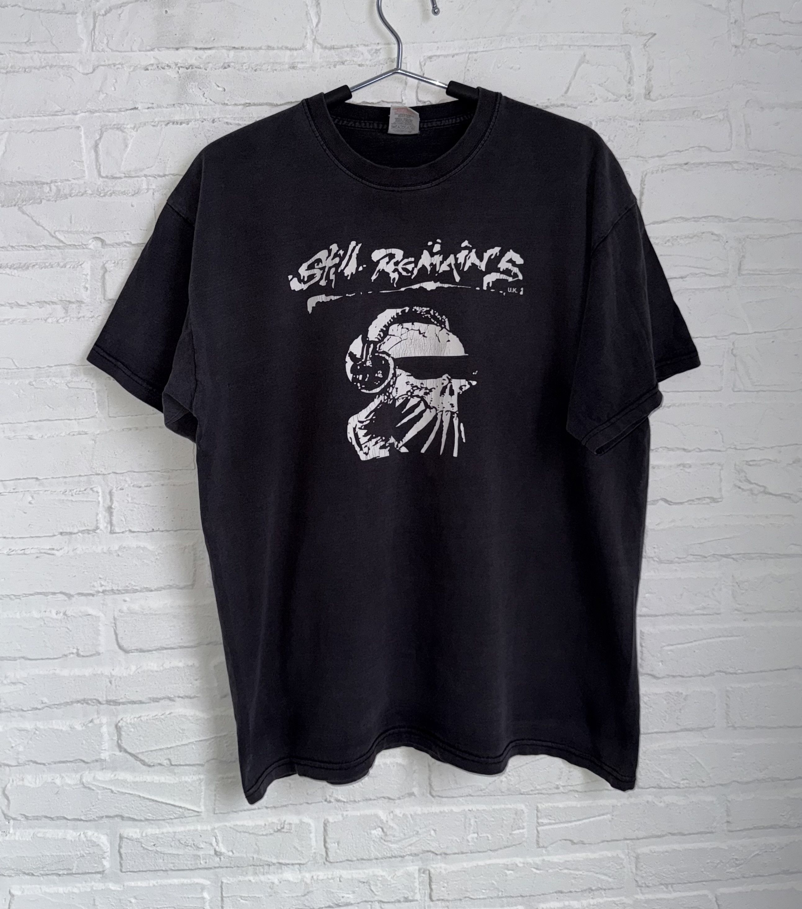 Band Tees Vintage 2000s Still Remains vintage t-shirt Size US L / EU 52-54 / 3 - 1 Thumbnail