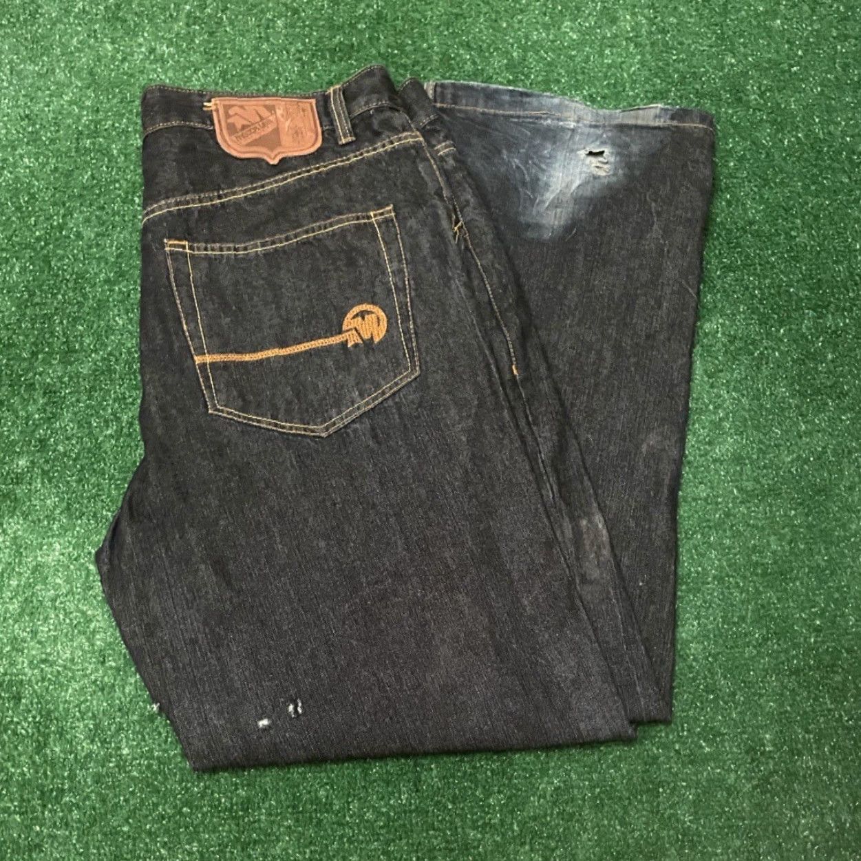 Vintage VINTAGE Mecca Baggy Jeans VTG Mens Size 40 Distressed Slouchy Wide-Leg Grunge Hip Hop Skater 34 In Inseam Men Size US 40 / EU 56 - 7 Thumbnail