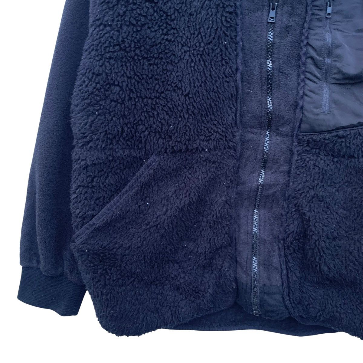 Japanese Brand × Vintage × White Mountaineering Japanese Brand Uniqlo White Mountaineering Fleece Jacket Size US M / EU 48-50 / 2 - 4 Thumbnail
