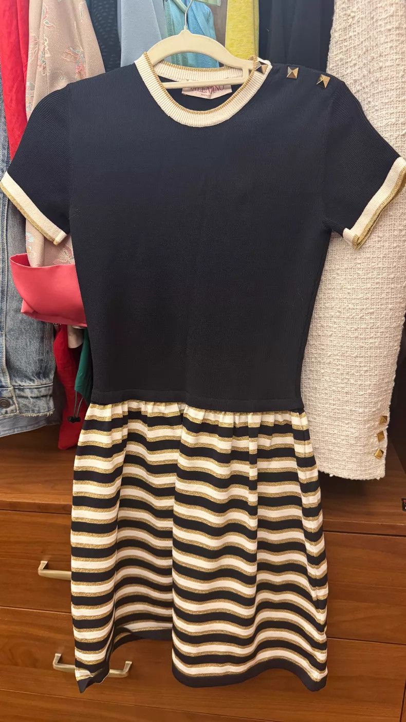 Valentino Valentino dress Size M / US 6-8 / IT 42-44 - 2 Thumbnail