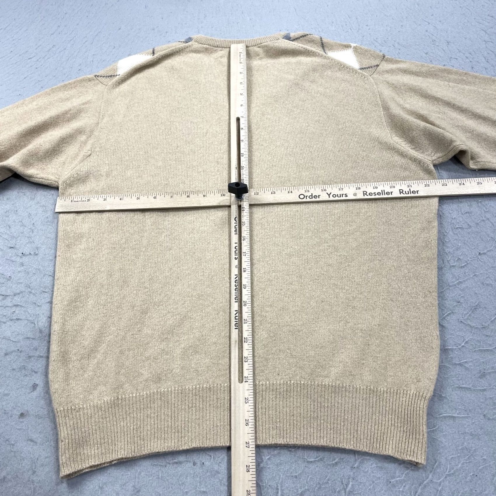 Lyle & Scott VINTAGE Lyle & Scott Sweater Mens 44 Large Brown 100% Cashmere Argyle V Neck Pullover Knit Shirt Size US L / EU 52-54 / 3 - 6 Thumbnail
