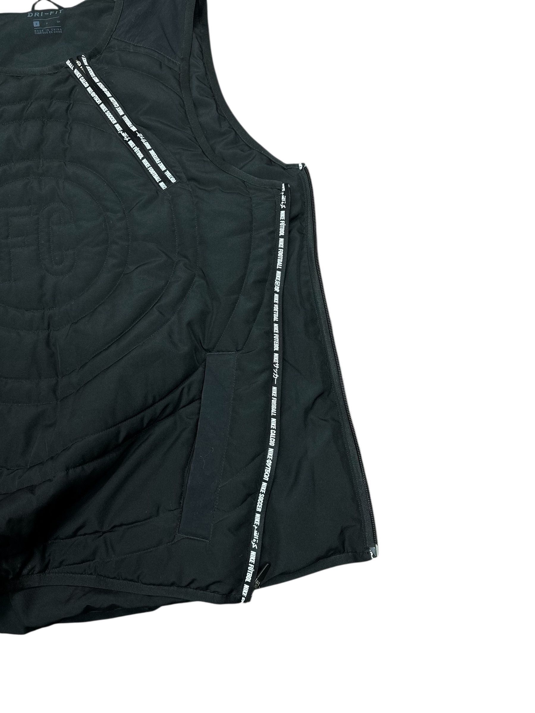 Nike Nike FC bulletproof insulated vest Size S / US 4 / IT 40 - 5 Thumbnail