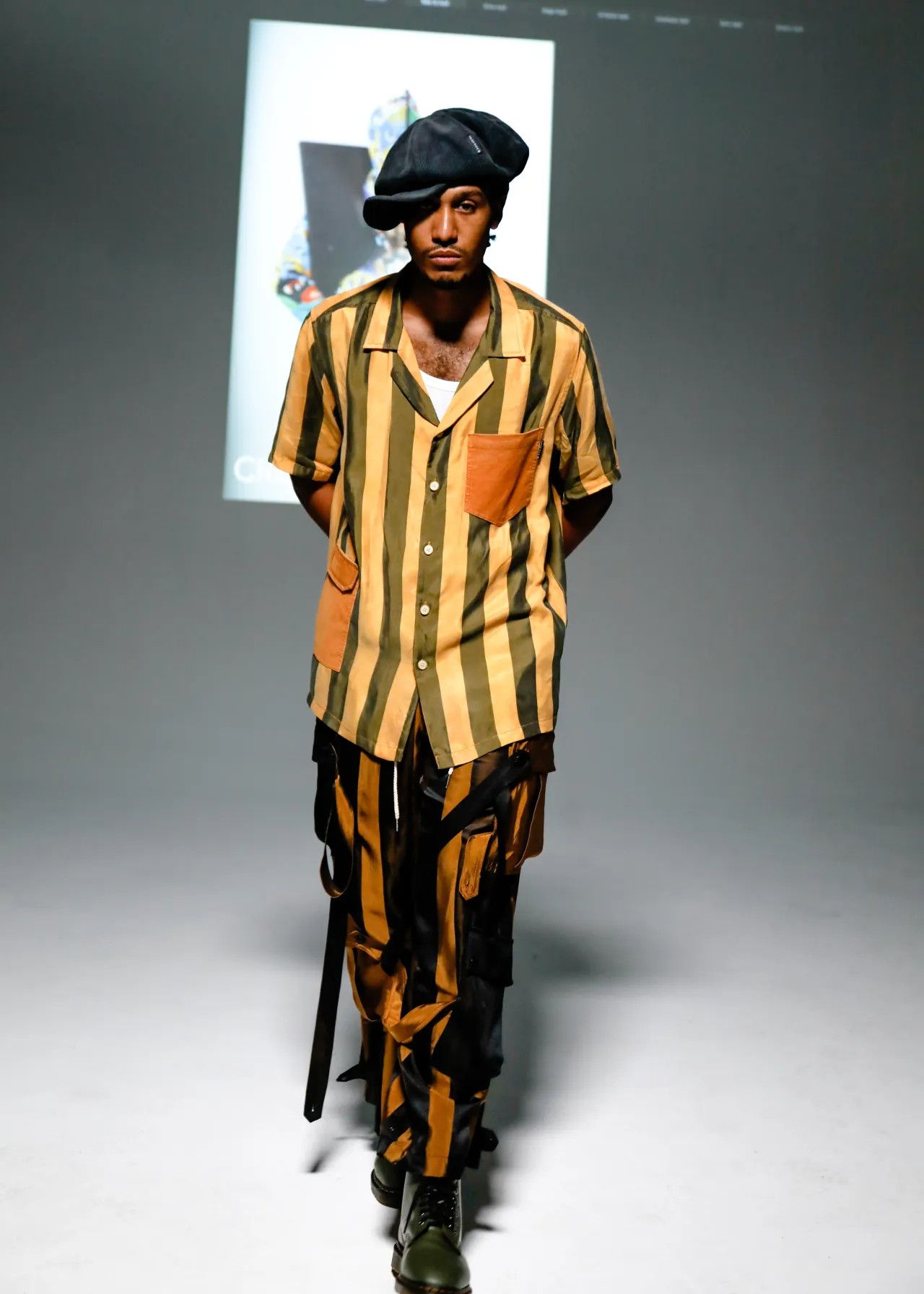 FRIED RICE Black & Gold Cargo Strap Pants SS22 Size US 36 / EU 52 - 8 Thumbnail