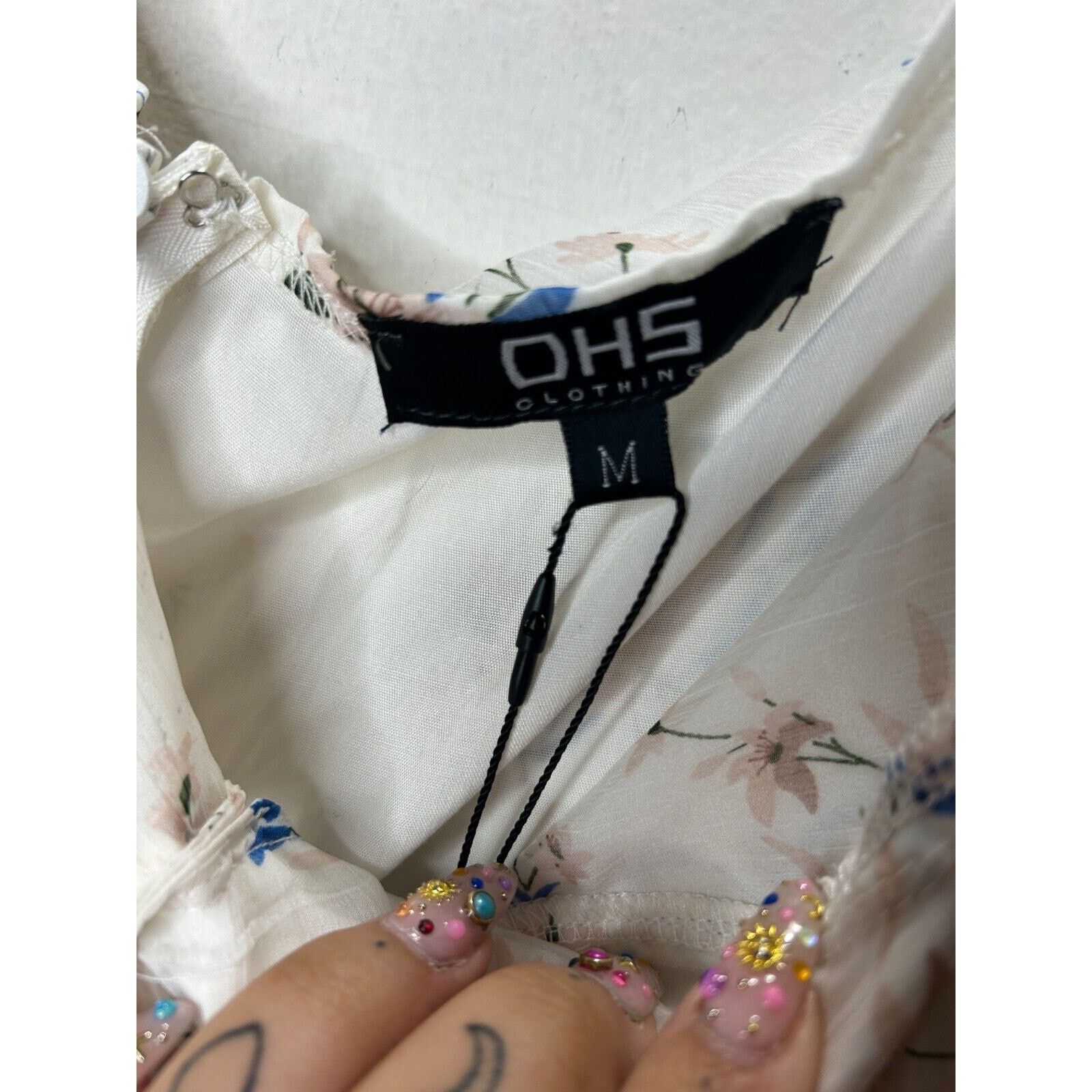Other NWT OHS Ivory Pink blue Floral Off Shoulder Front Tie Romper Size 28" / US 6 / IT 42 - 7 Thumbnail