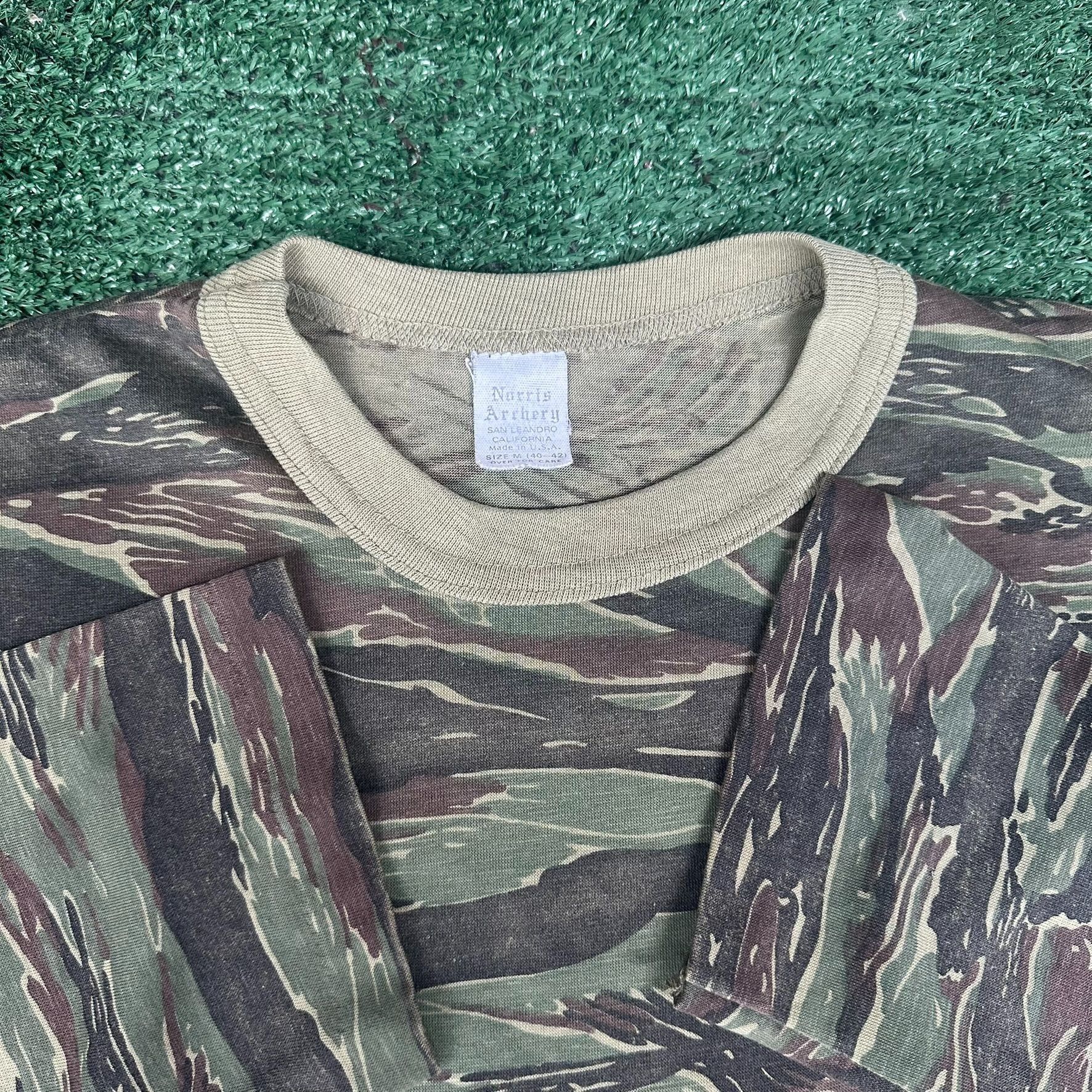 Vintage Vintage 80s Tiger Stripe Camo T-Shirt Single Stitch Vietnam Size US M / EU 48-50 / 2 - 4 Thumbnail