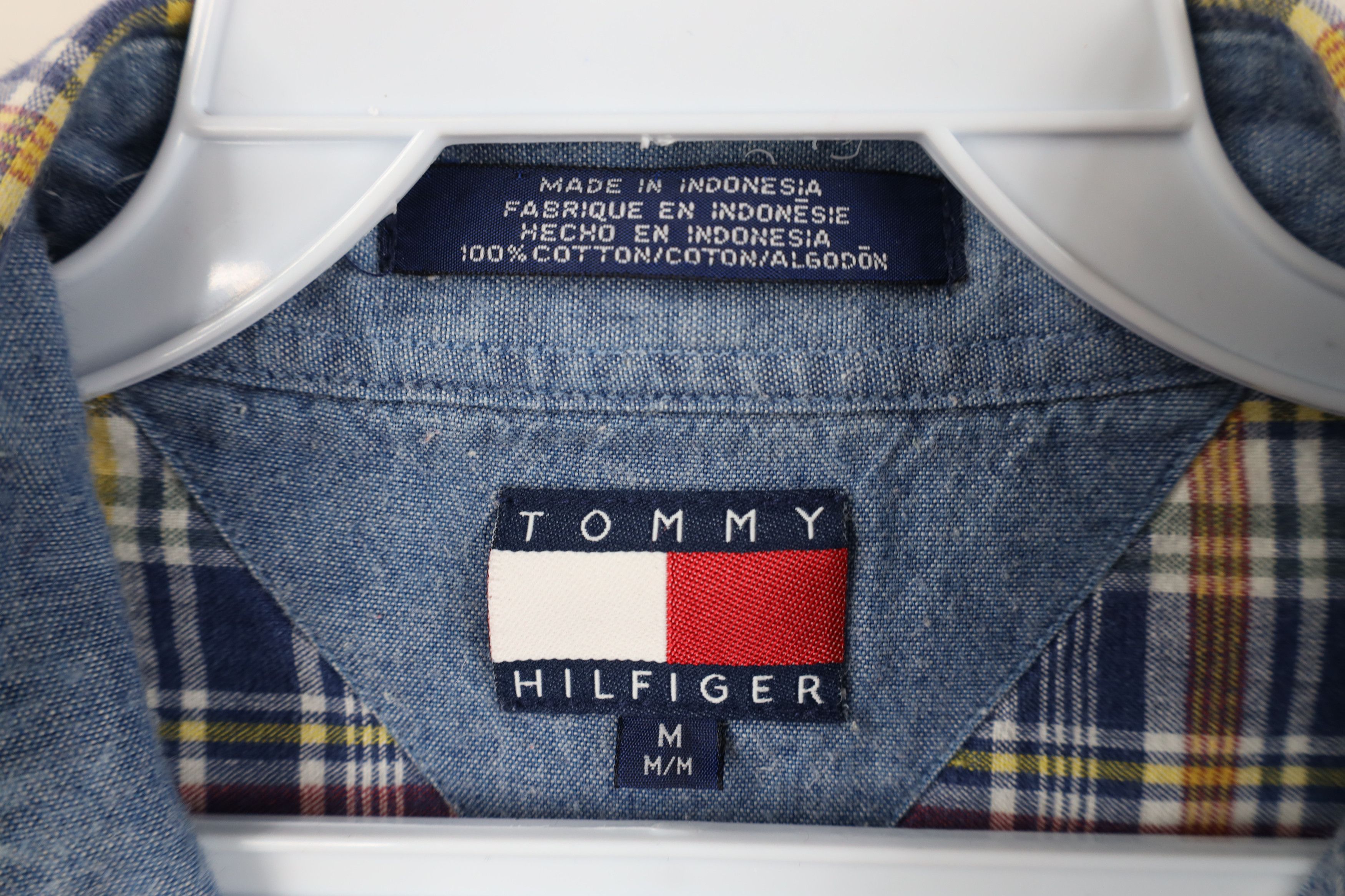 Tommy Hilfiger Vintage 90s Tommy Hilfiger Plaid Collared Button Down Shirt Size US M / EU 48-50 / 2 - 8 Thumbnail