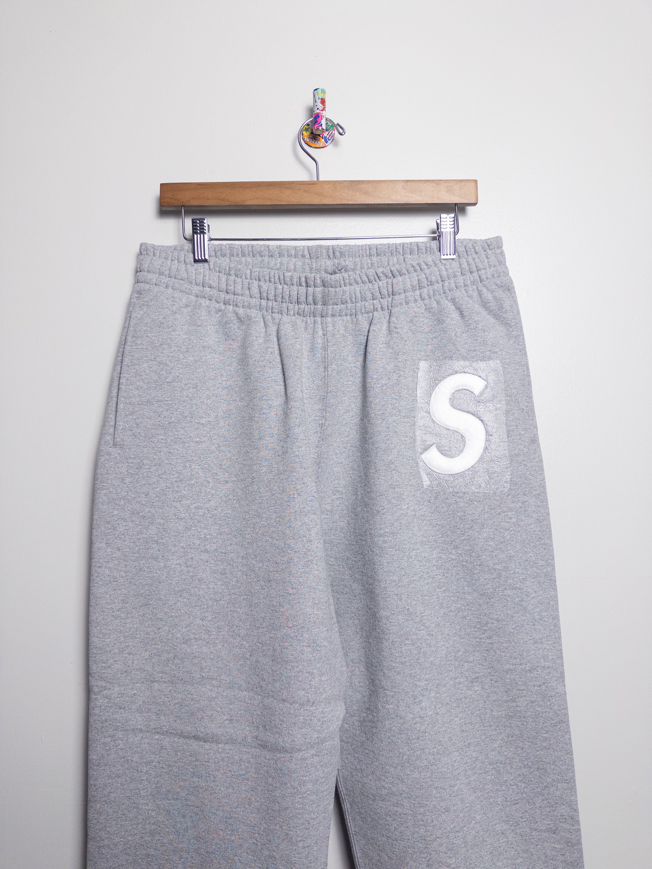Supreme S LOGO SWEATPANTS MEDIUM Size US 32 / EU 48 - 3 Thumbnail