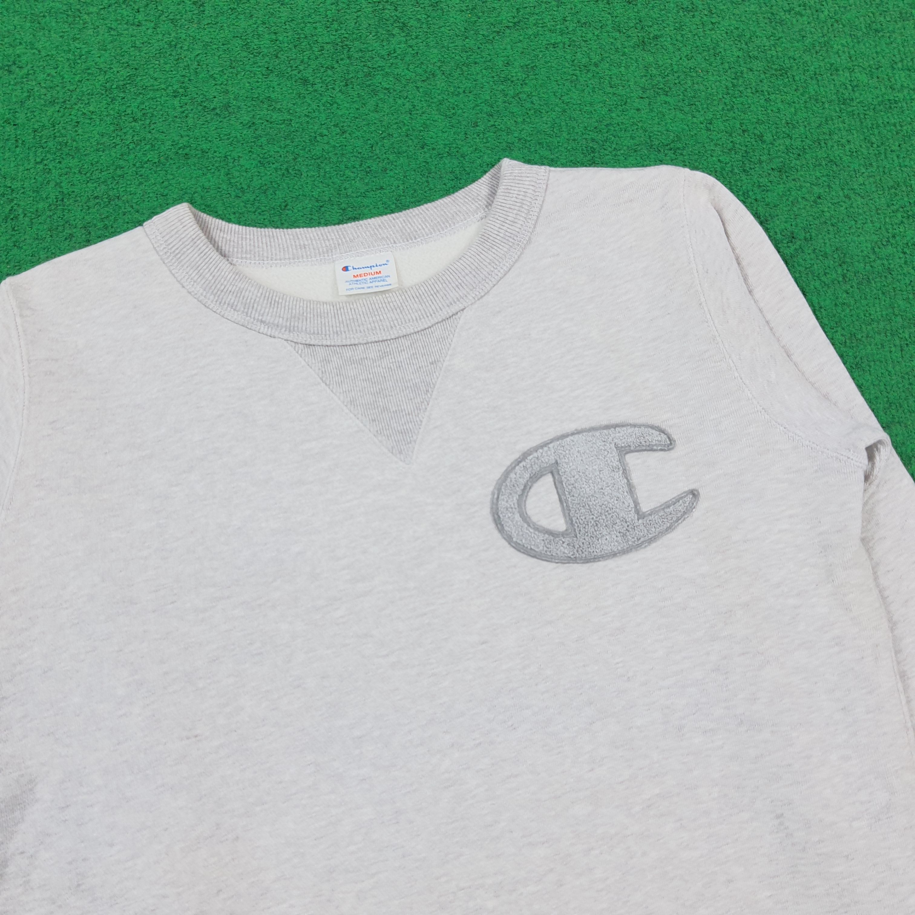 Champion Vintage Champion Big Logo Chenille Patch Sweatshirt C309N4 Size US S / EU 44-46 / 1 - 2 Thumbnail