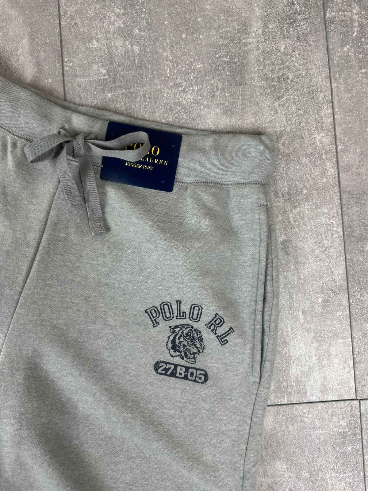 Polo Ralph Lauren Polo Ralph Lauren Tiger Print Logo Sweatpants Size US 32 / EU 48 - 4 Thumbnail