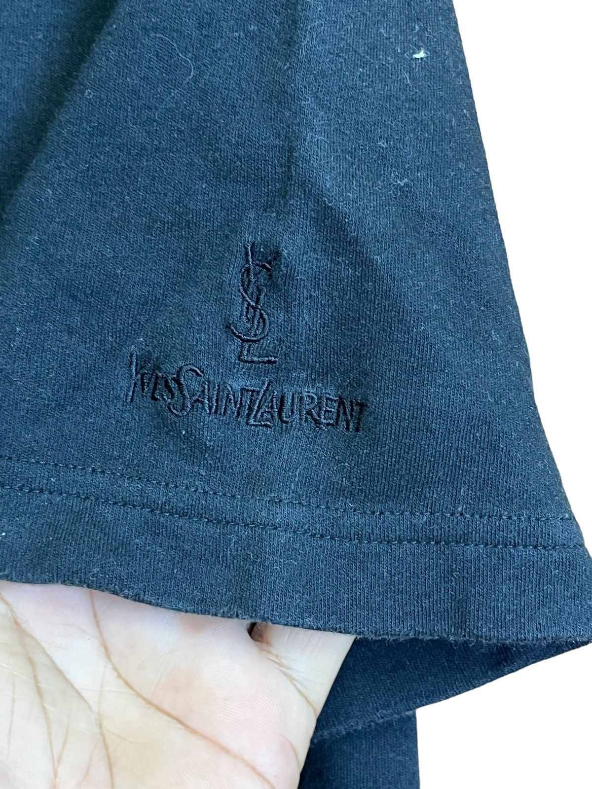 Yves Saint Laurent VINTAGE YSL YVES SAINT LAURENT SPELLOUT EMBROIDERY TEE SHIRT Size US L / EU 52-54 / 3 - 5 Thumbnail