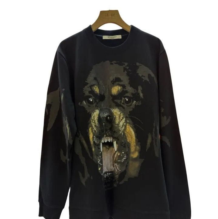 Givenchy Givenchy Classic Dog Print Round Neck Sweatshirt Size US L / EU 52-54 / 3 - 1 Thumbnail