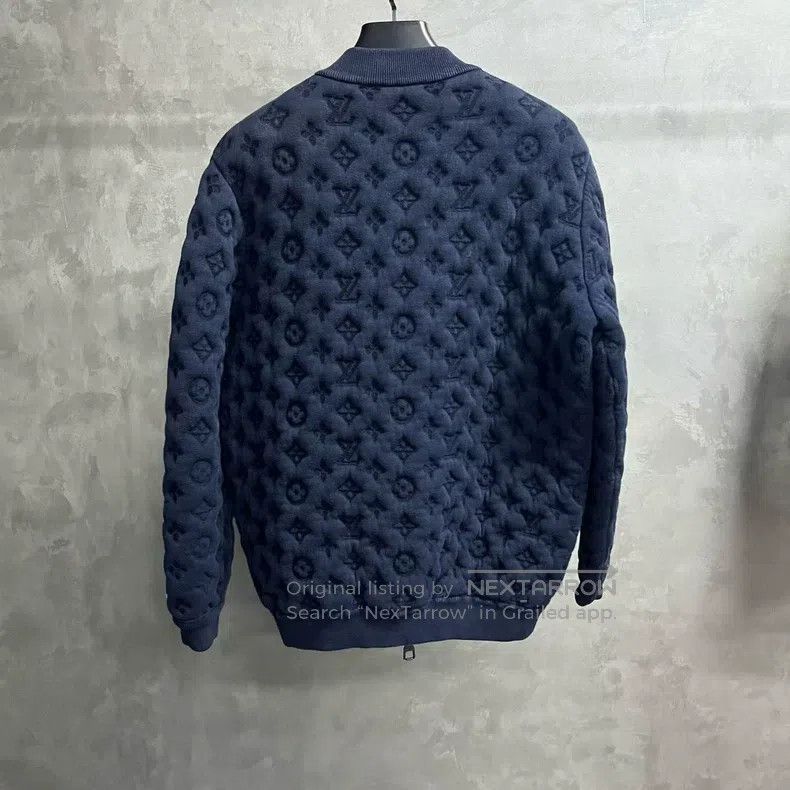 Louis Vuitton Louis Vuitton Blue bomber jacket Size US L / EU 52-54 / 3 - 5 Thumbnail