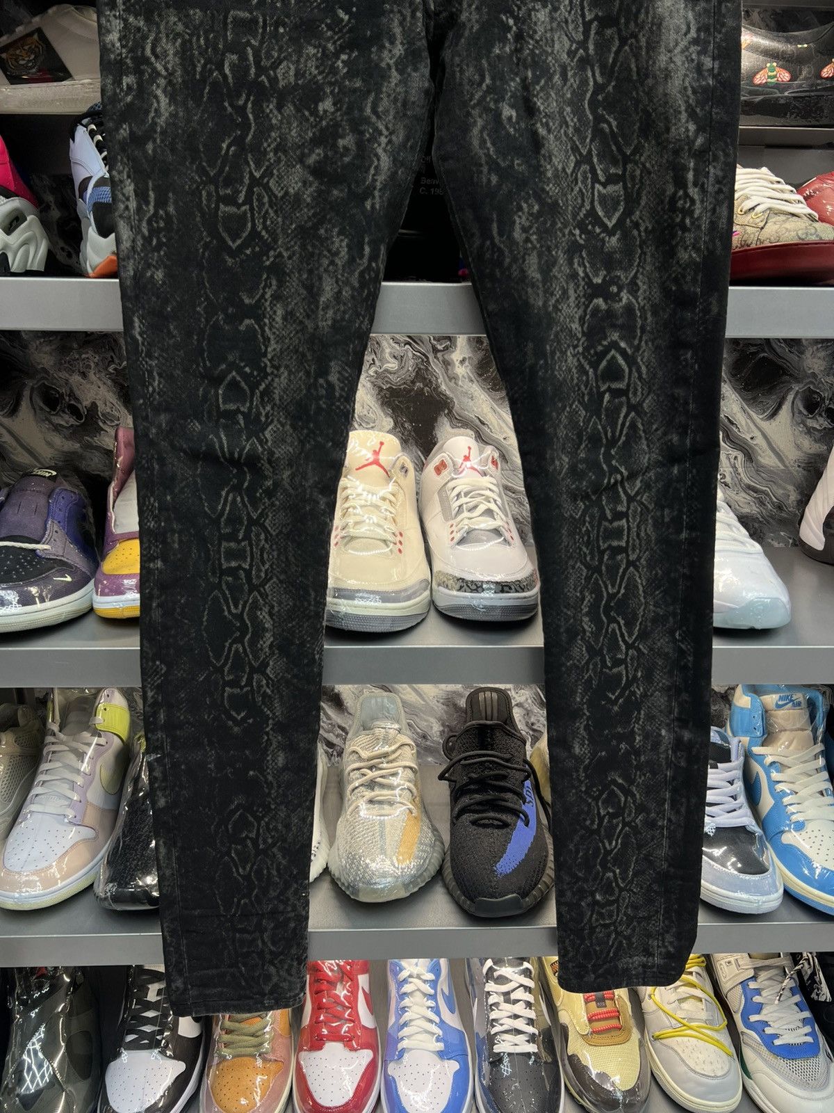 Amiri Amiri Skinny Fit Distressed Snake Print Jeans Size US 29 - 7 Thumbnail