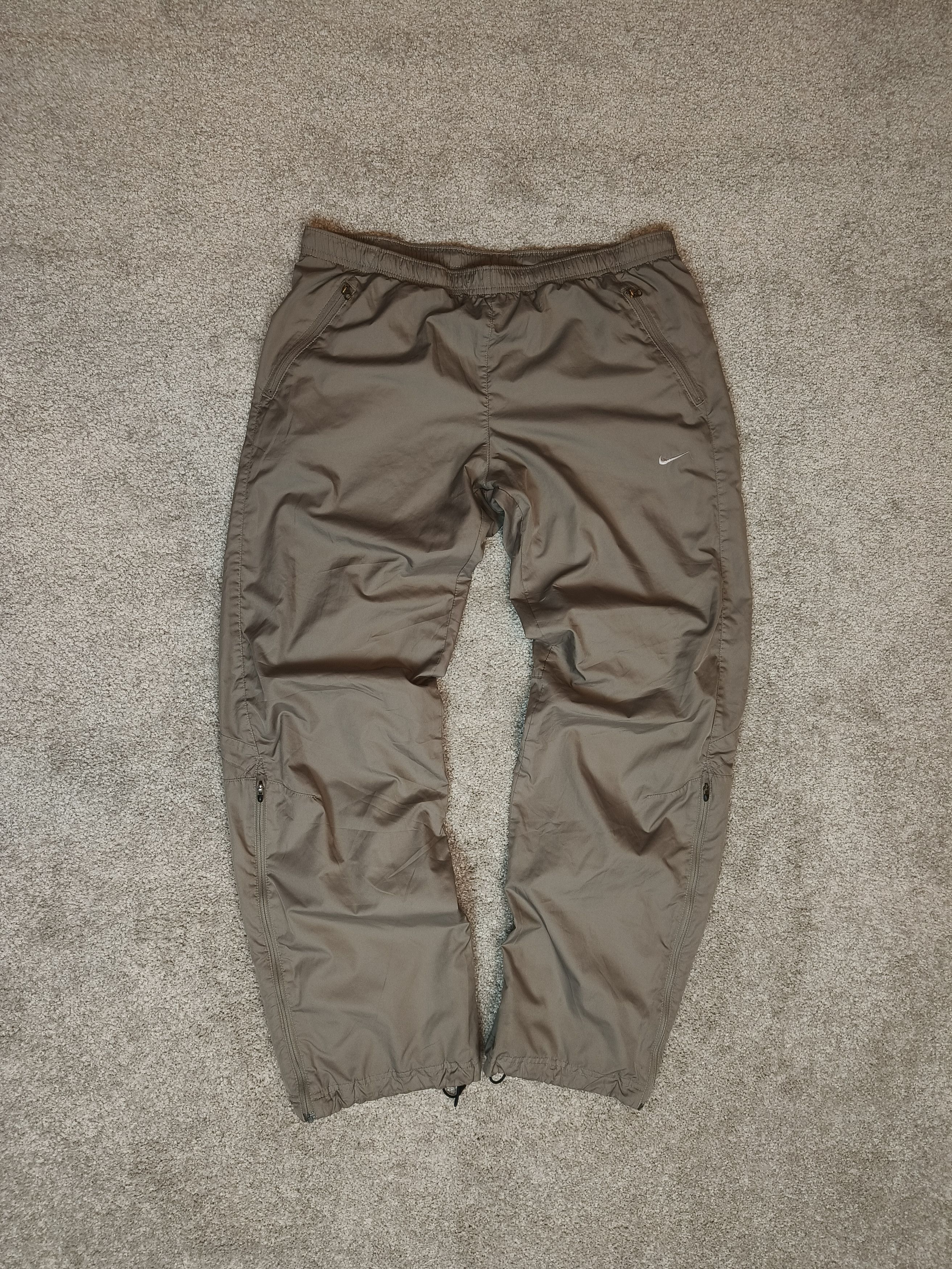 Nike Nike Vintage Nylon Track Pants Size US 31 - 1 Thumbnail