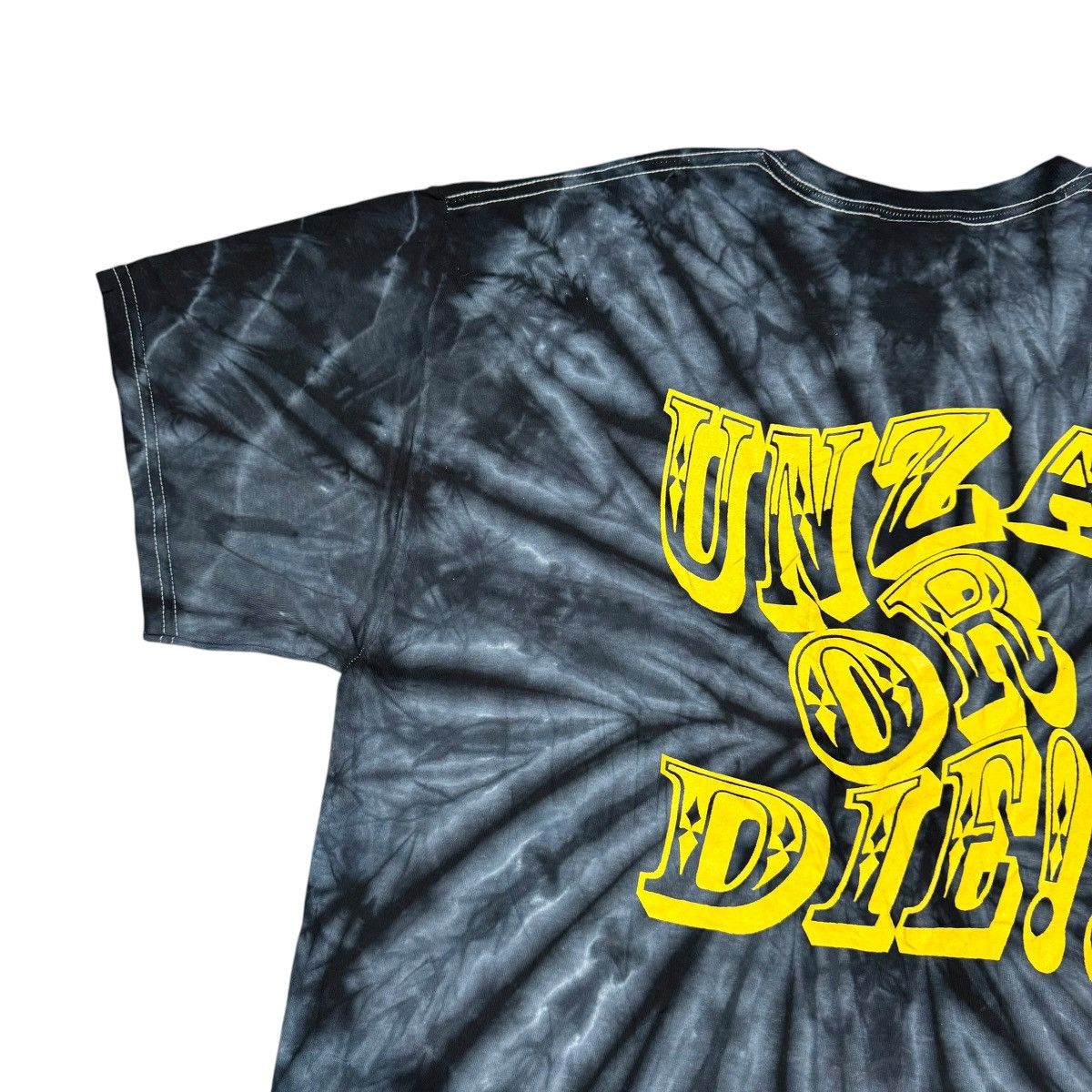 Band Tees Vintage Backdrop Cinderella Shirt. 'Unza Or Die' Size US XL / EU 56 / 4 - 7 Thumbnail