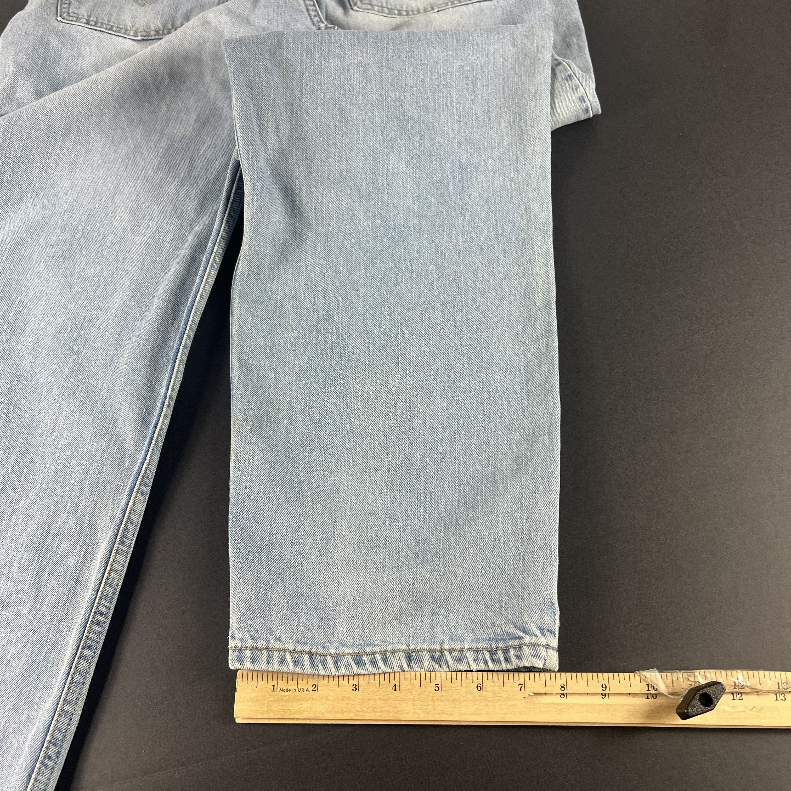 Levi's × Vintage Y2K Levi's Jean 550 Relaxed Straight Light Blue Cotton Denim Size US 37 - 18 Thumbnail