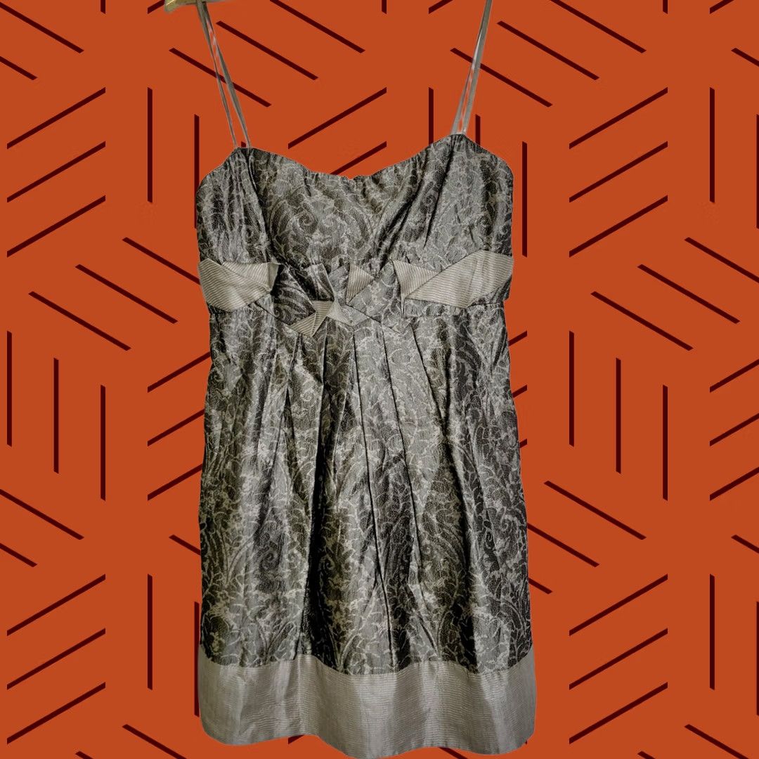Bcbgmaxazria BCBGMAXAZRIA Silk Dress Gray Solid Sleeveless Knee Length Women 12 Size XL / US 12-14 / IT 48-50 - 1 Thumbnail