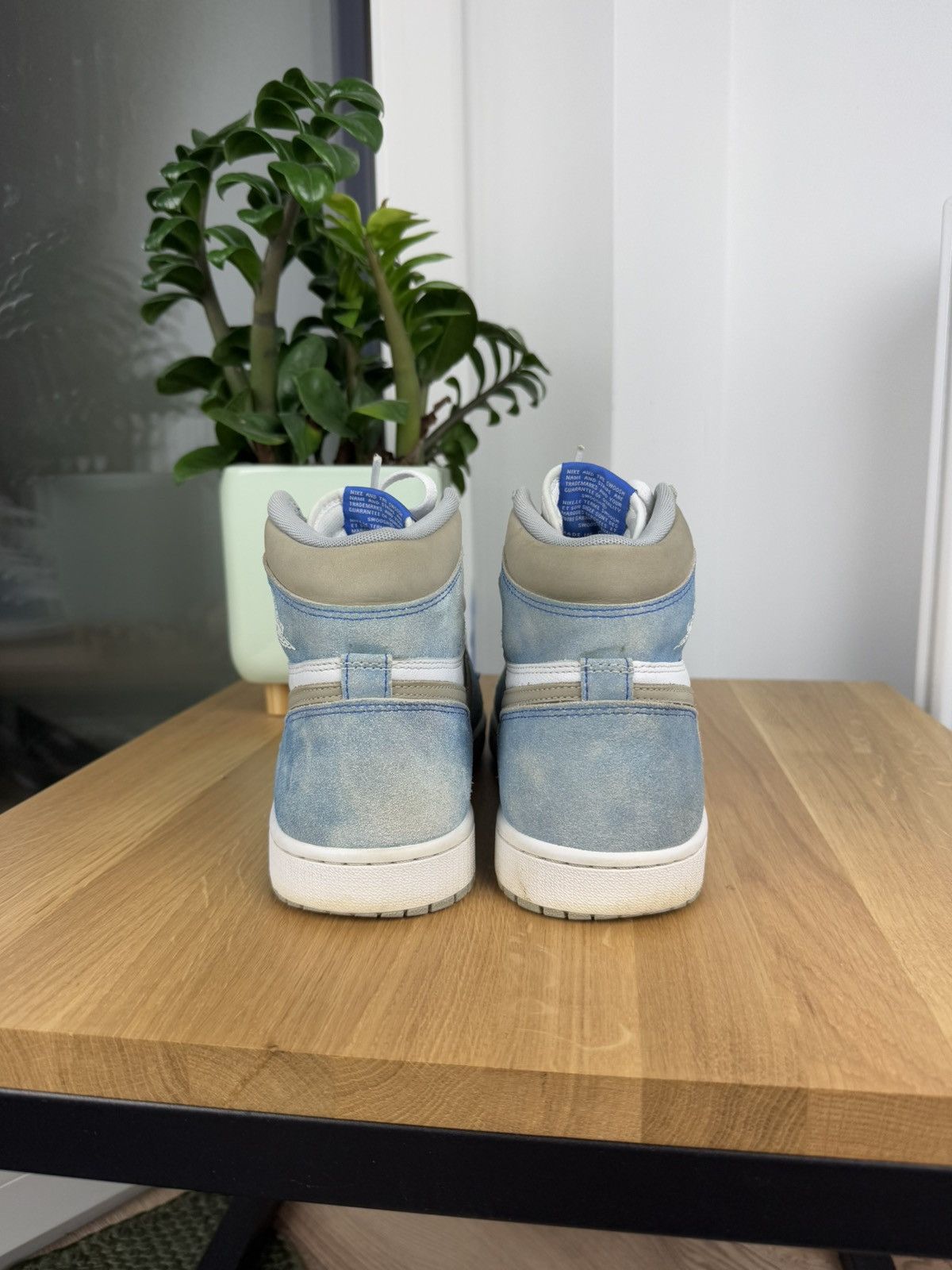 Jordan Brand × Nike Nike Air Jordan 1 “Hyper Royal” Size US 8.5 / EU 41-42 - 9 Thumbnail