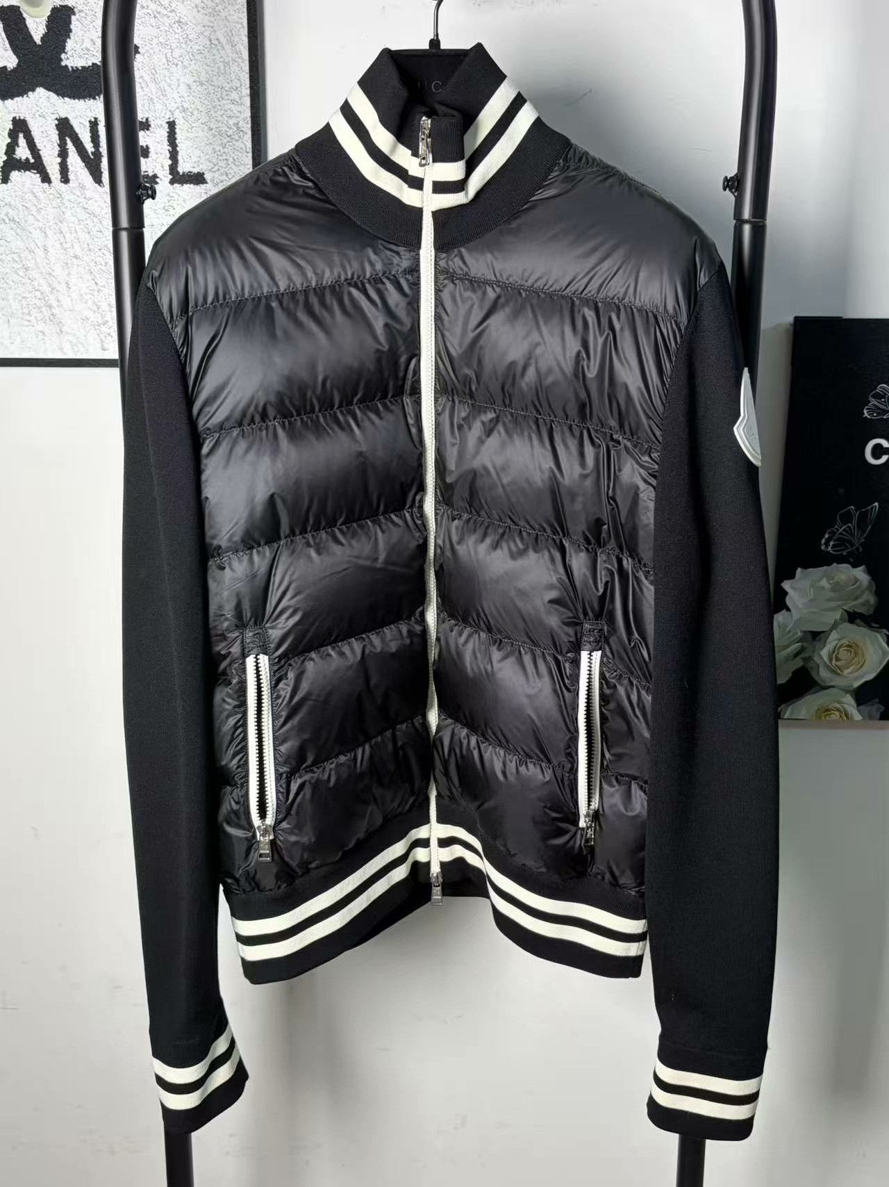 Moncler Moncler Retro Down White Heavy Coat l Men Size US L / EU 52-54 / 3 - 1 Thumbnail
