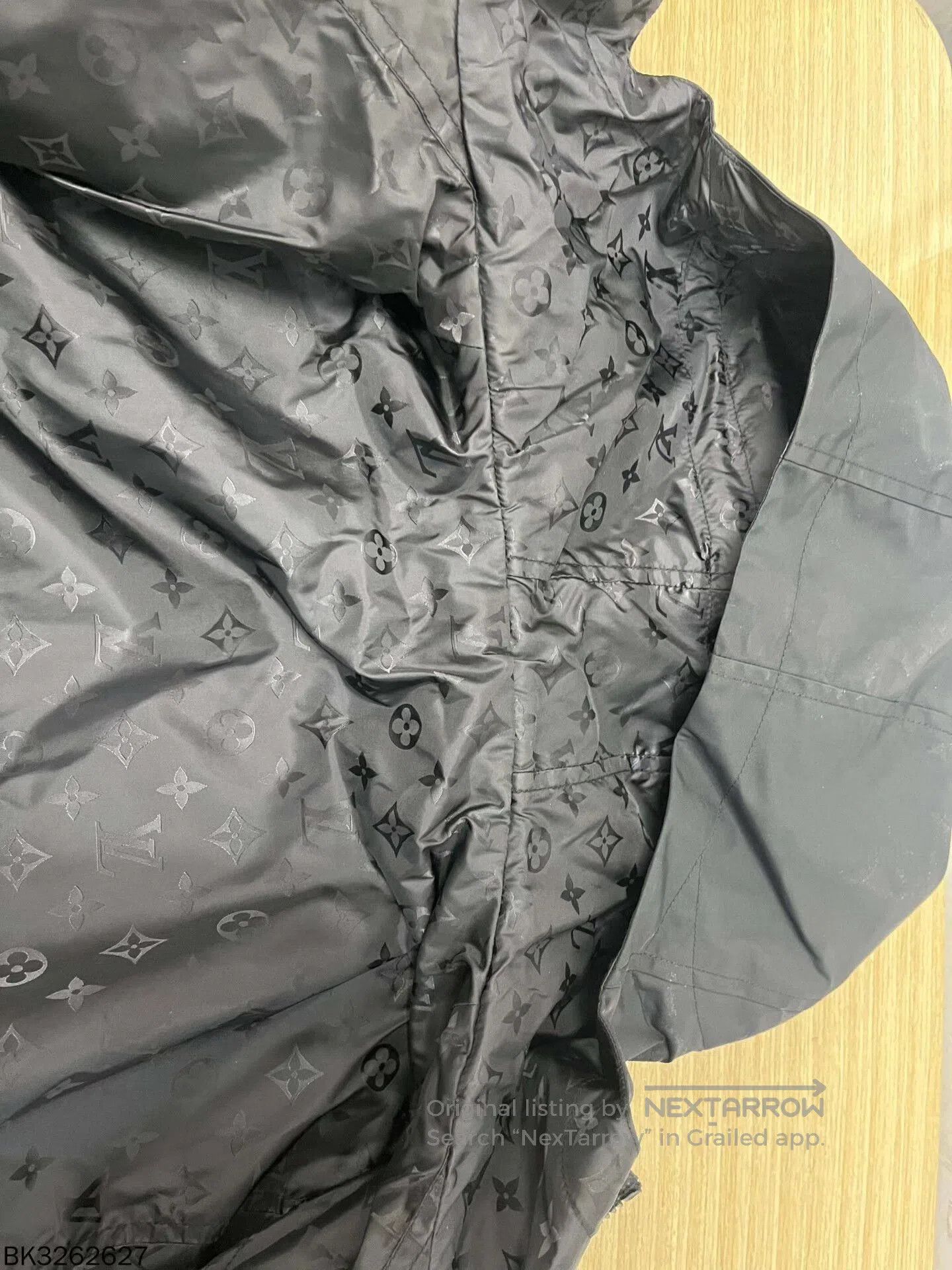 Louis Vuitton louis vuitton nylon hooded jacket 46. Size US S / EU 44-46 / 1 - 3 Thumbnail