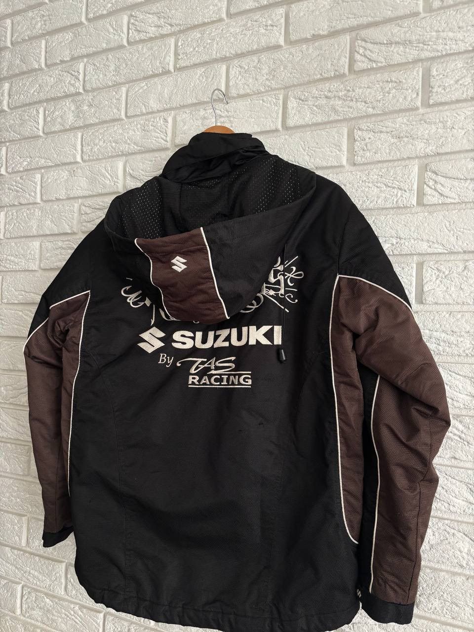 Formula 1 Vintage Suzuki Relentless by taz racing hoodie jacket Size US XXS / EU 40 - 22 Thumbnail