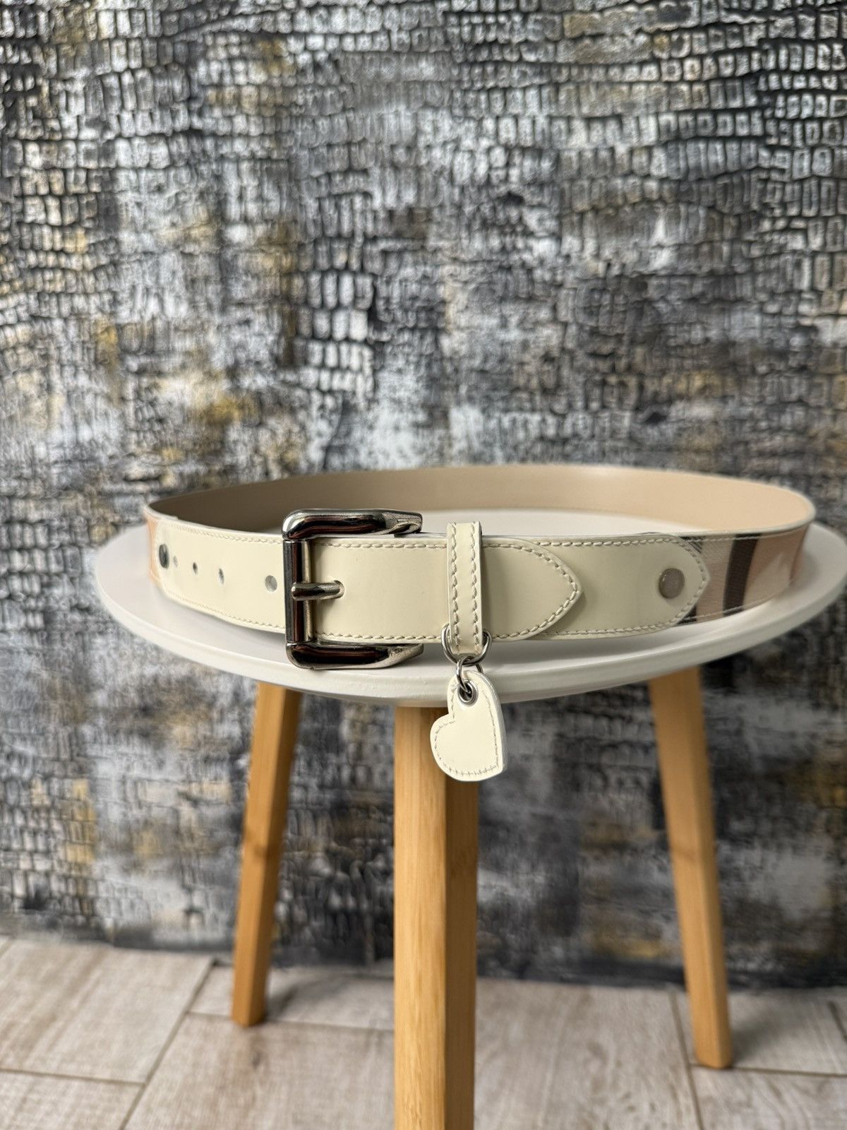 Burberry Burberry Heart Detail Nova Check Belt Size ONE SIZE - 3 Thumbnail