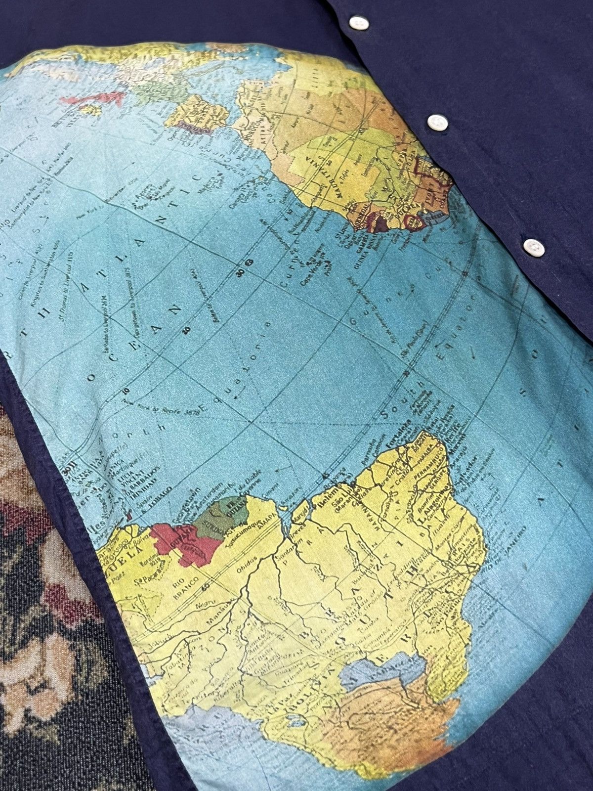 Paul Smith × Vintage Rare 🔥 Paul Smith Globe Print Open Collar Shirt Size US L / EU 52-54 / 3 - 7 Thumbnail