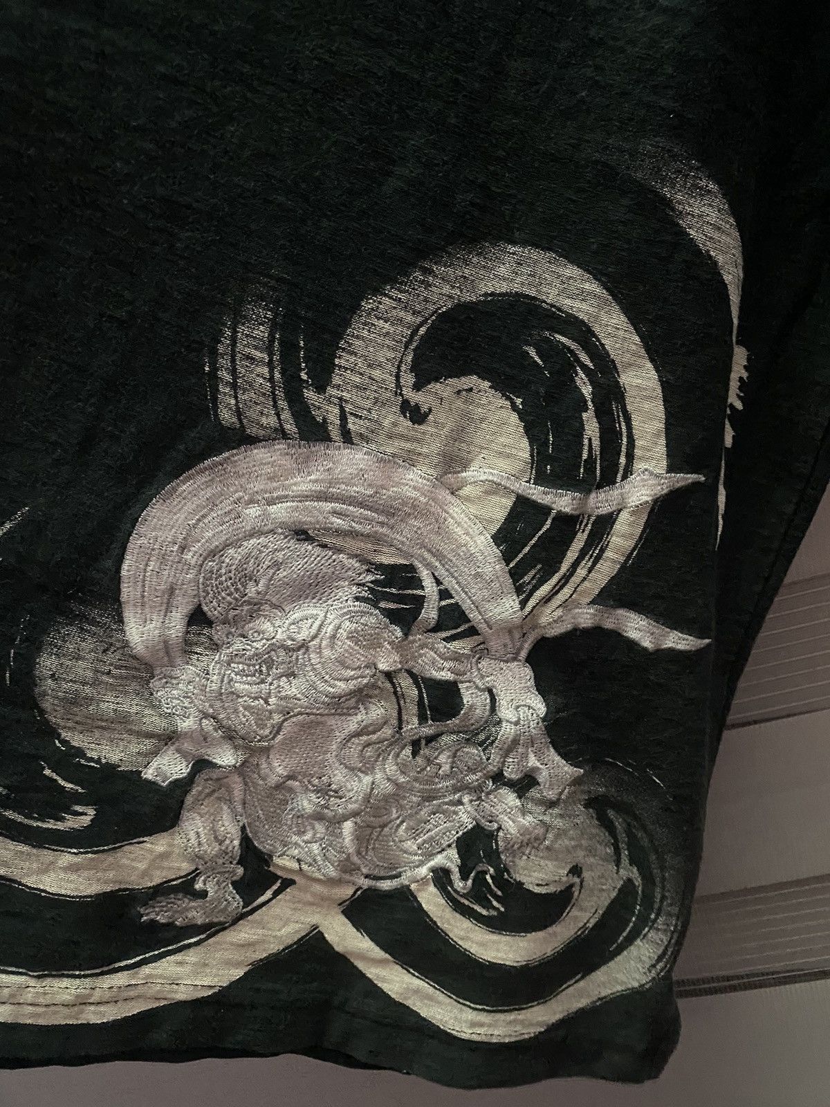 Japanese Brand Vintage Sukajan Tamashi Karakuri Embroided Multi Pocket Tees Size US L / EU 52-54 / 3 - 8 Thumbnail