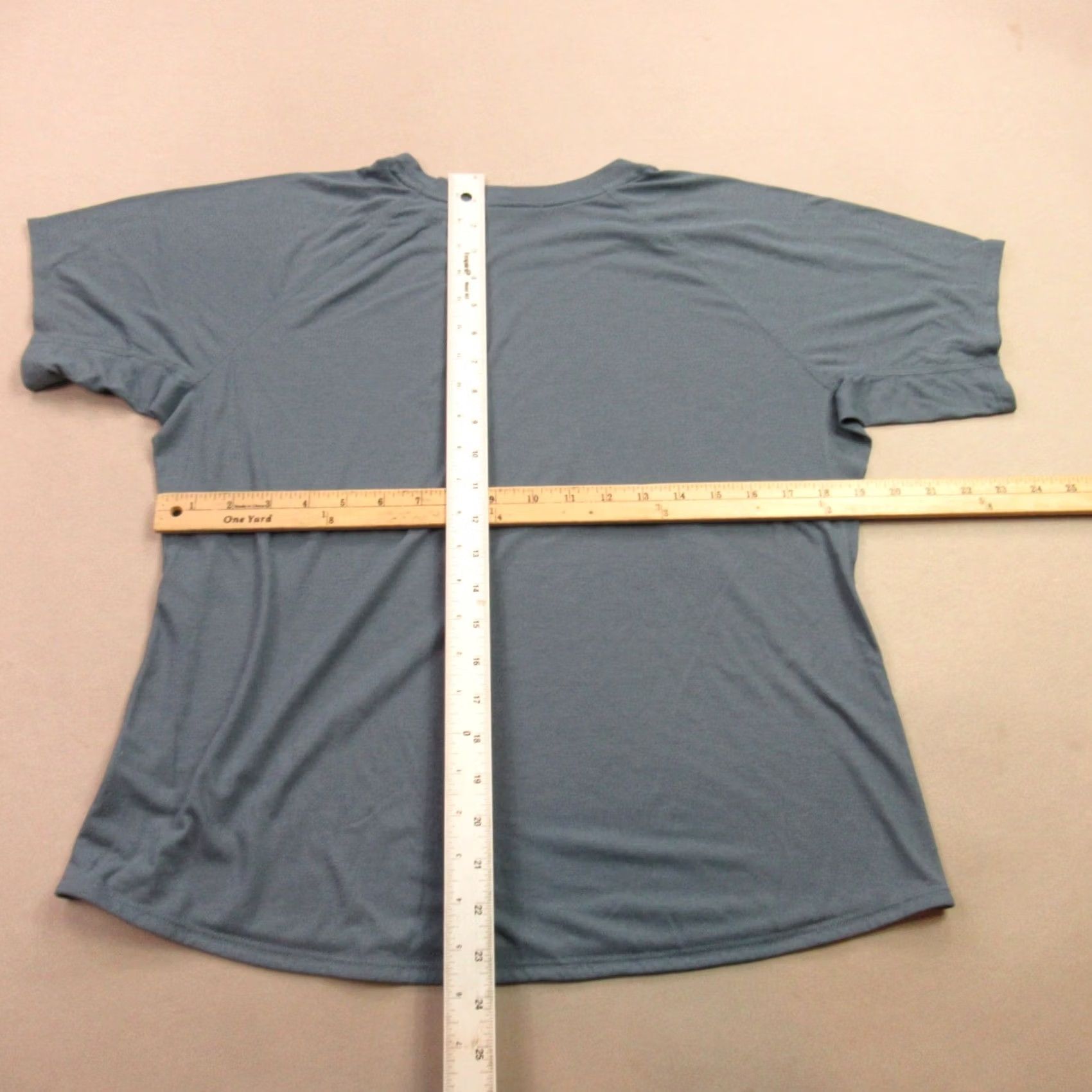 Patagonia Patagonia Shirt Mens Large Blue Short Sleeve Crew Neck Outdoor Capilene Size US L / EU 52-54 / 3 - 7 Thumbnail