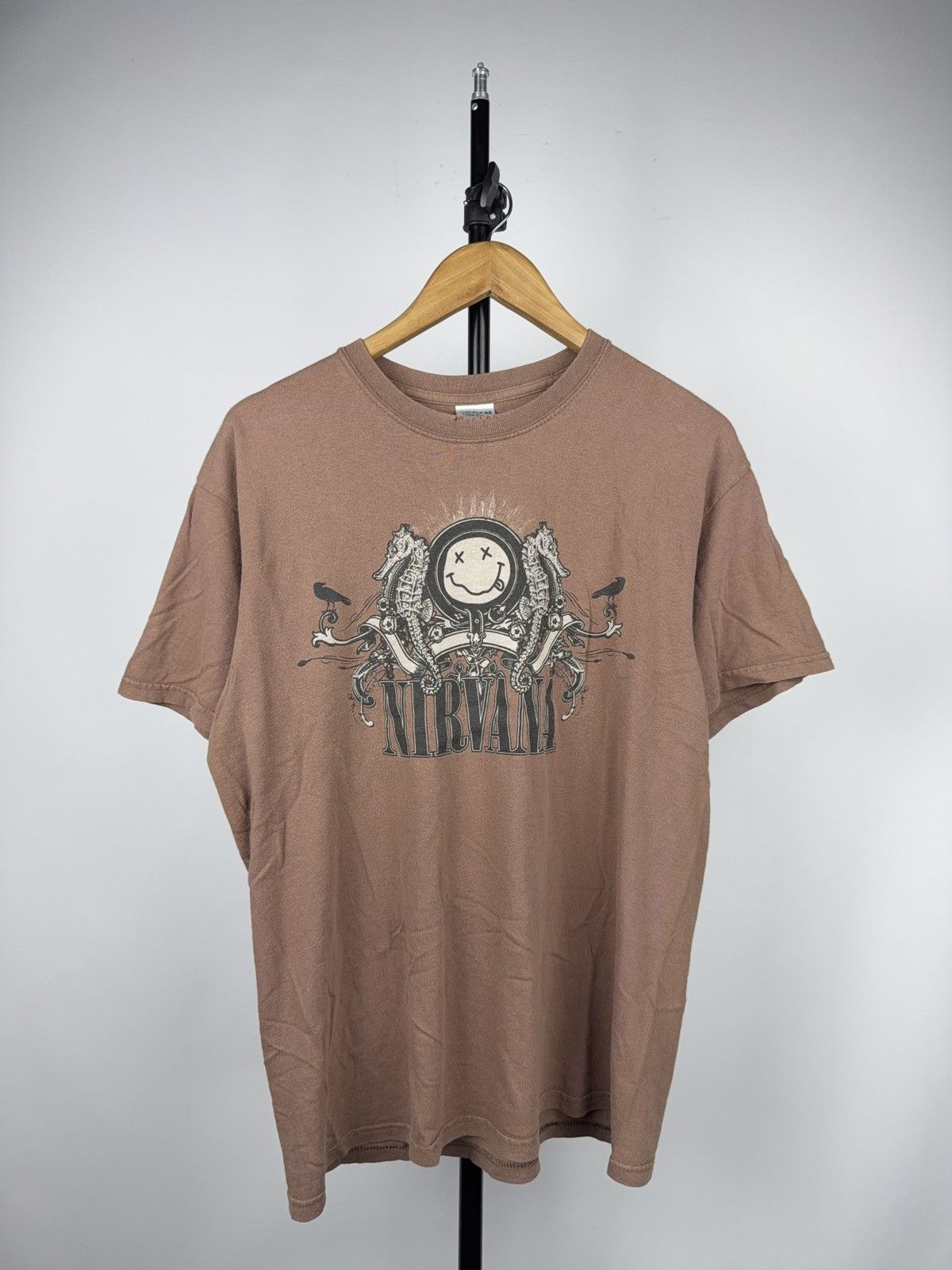 2007 Nirvana Baroque Smiley Graphic Faded Tee Brown Rock