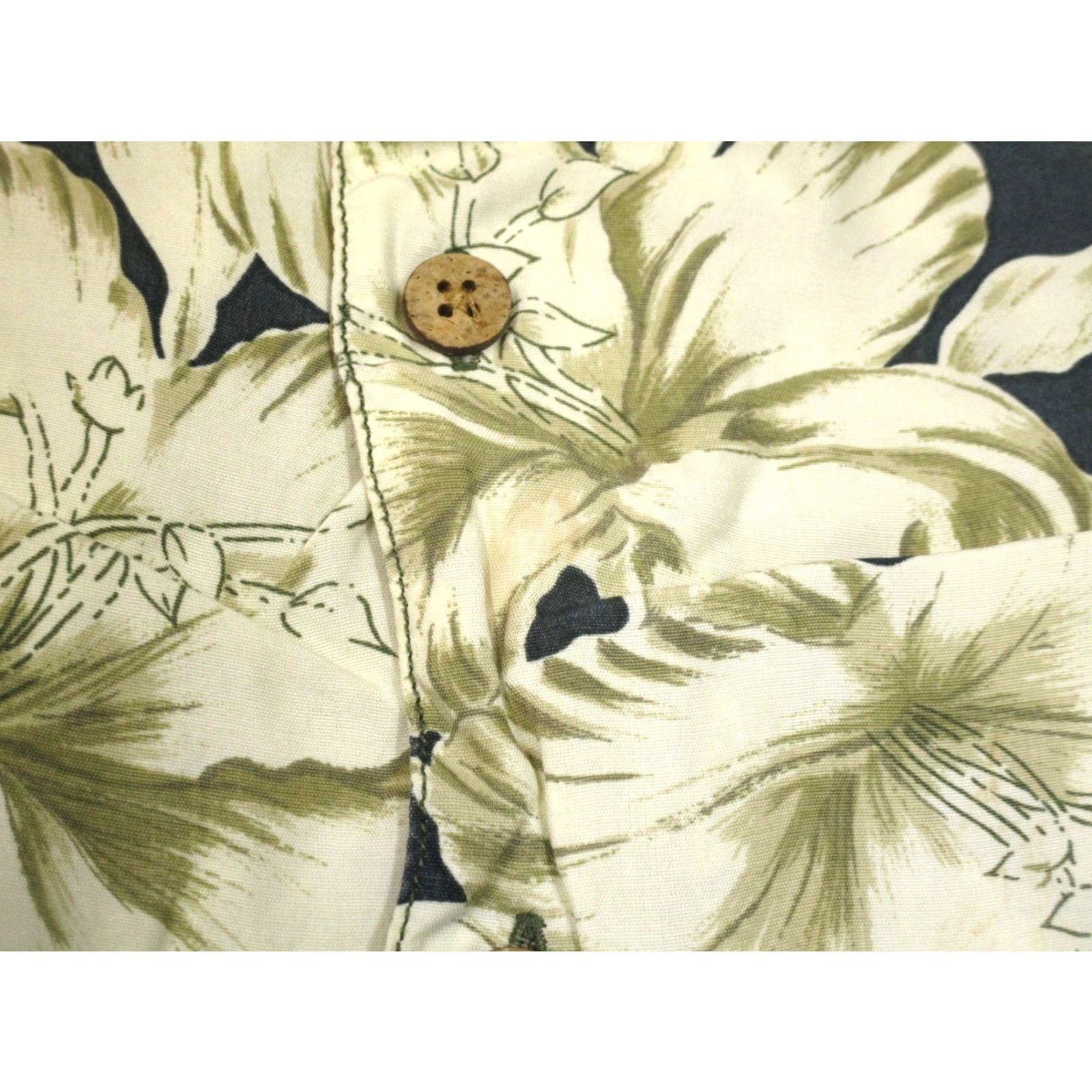 Tommy Bahama VINTAGE Tommy Bahama Shirt Mens Large White Floral Hawaiian Aloha Rayon Button Up Size US L / EU 52-54 / 3 - 3 Thumbnail