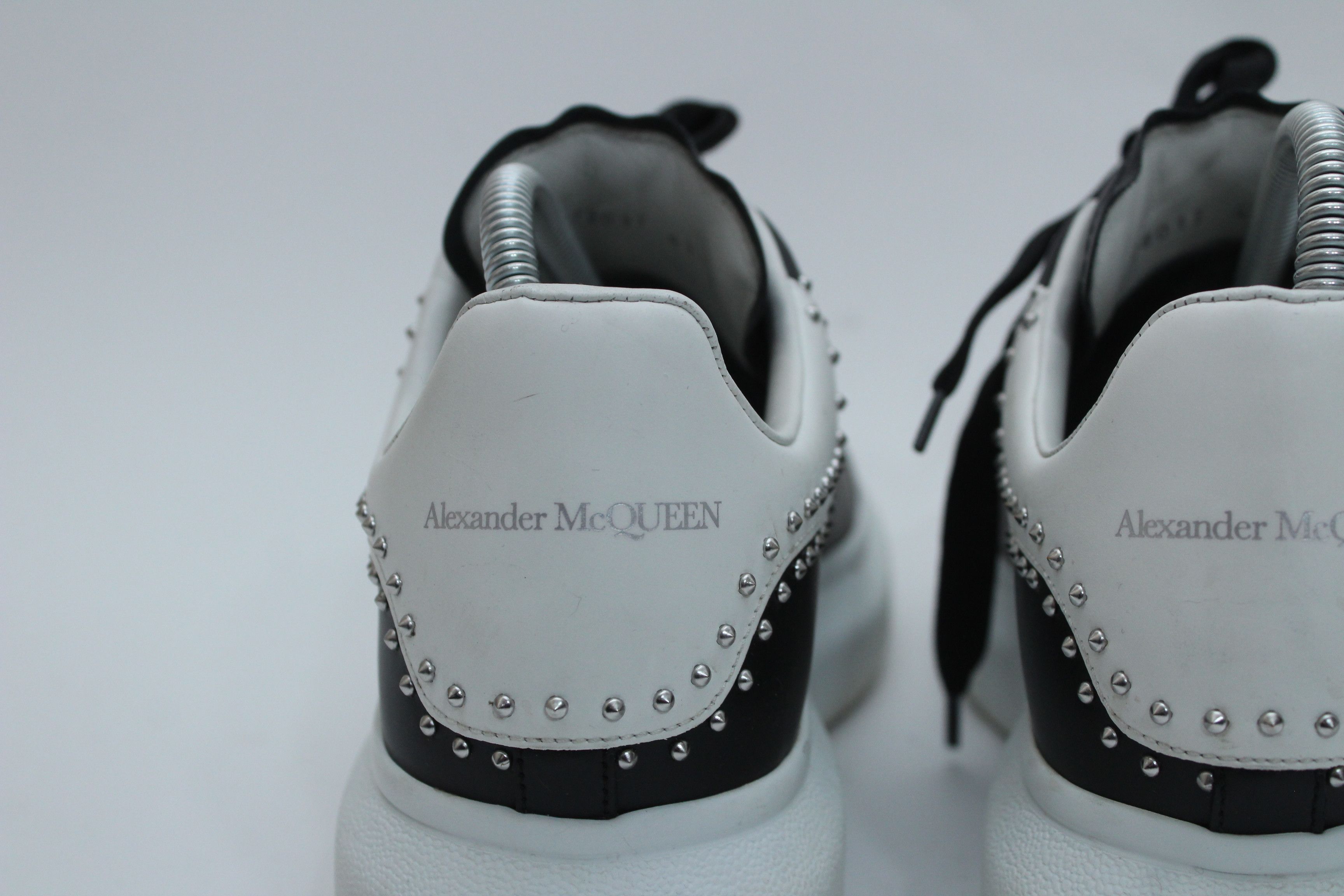 Alexander McQueen Alexander McQueen Oversized Studded Sneakers Black Leather Size US 8 / EU 41 - 7 Thumbnail