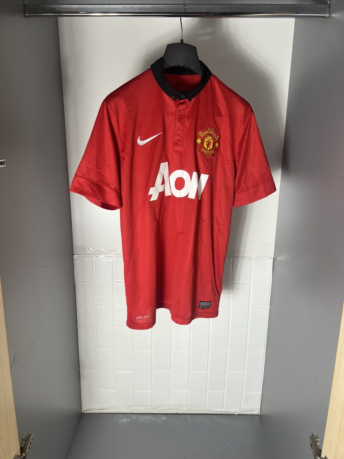 Vintage VERY RARE NIKE FC MANCHESTER UNITED ENGLAND SOCCER JERSEY Size US M / EU 48-50 / 2 - 3 Thumbnail