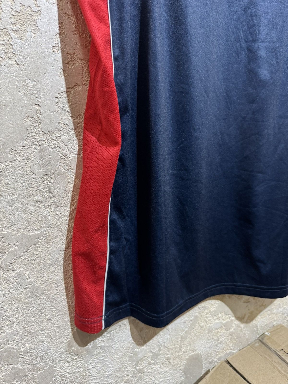 Other Baskonia Basketball Jersey Kelme XL New With Tags Size US XL / EU 56 / 4 - 10 Thumbnail