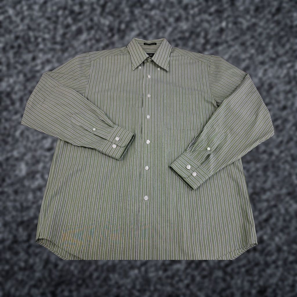 Eddie Bauer Eddie Bauer Men's Wrinkle Resistant Long Sleeve Button Up Striped Shirt M Green/White Striped Shirt Mens M Wrinkle Resistant Button-Up Shirt Size US M / EU 48-50 / 2 - 1 Thumbnail