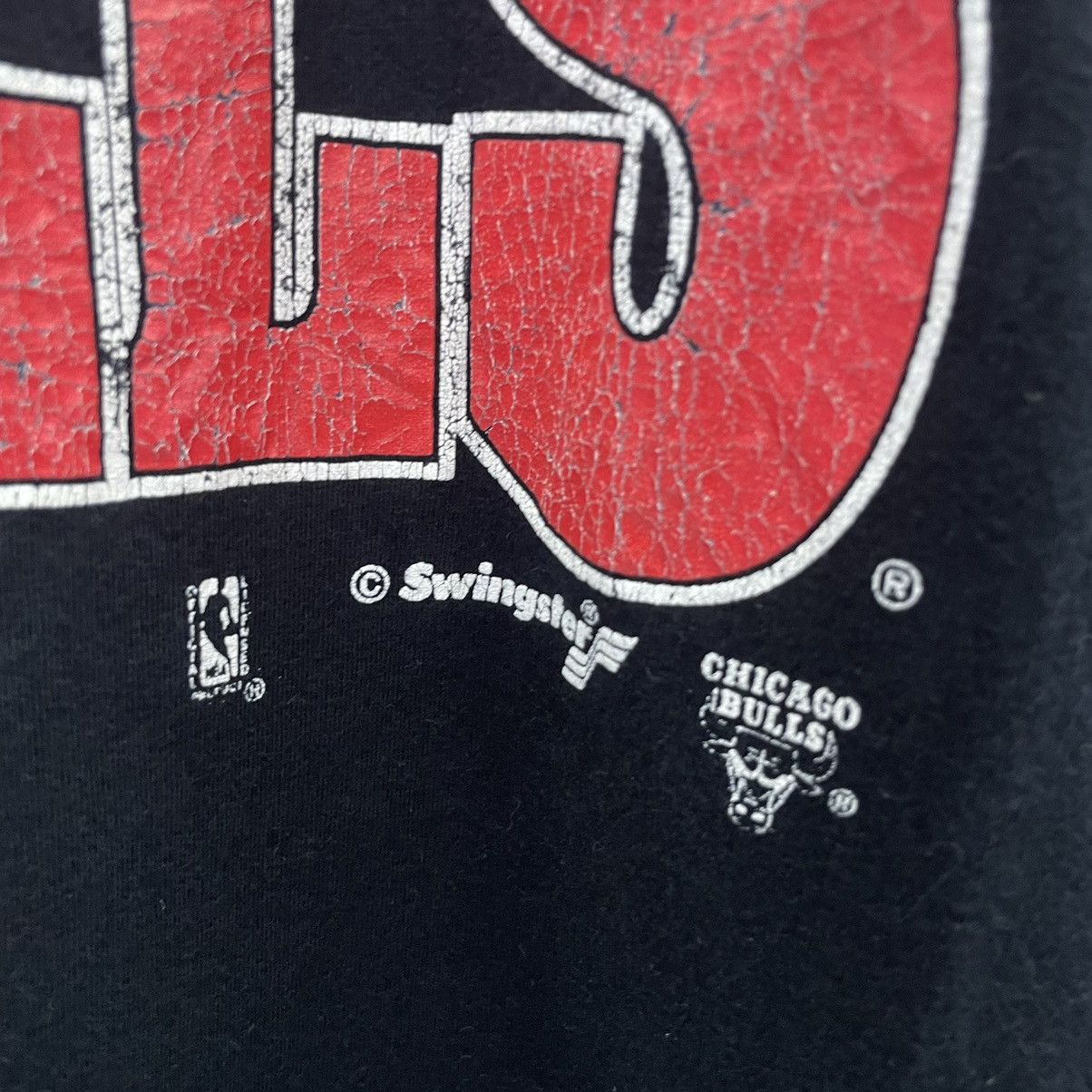 NBA × Vintage 1990s NBA Chicago Bulls by Swingster Big Logo T Shirt Size US M / EU 48-50 / 2 - 3 Thumbnail