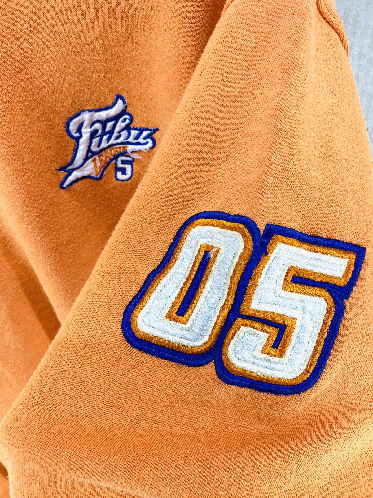 Fubu Vintage Fubu League 05 Sweatshirt Big Spellout Crewneck Size US L / EU 52-54 / 3 - 8 Thumbnail