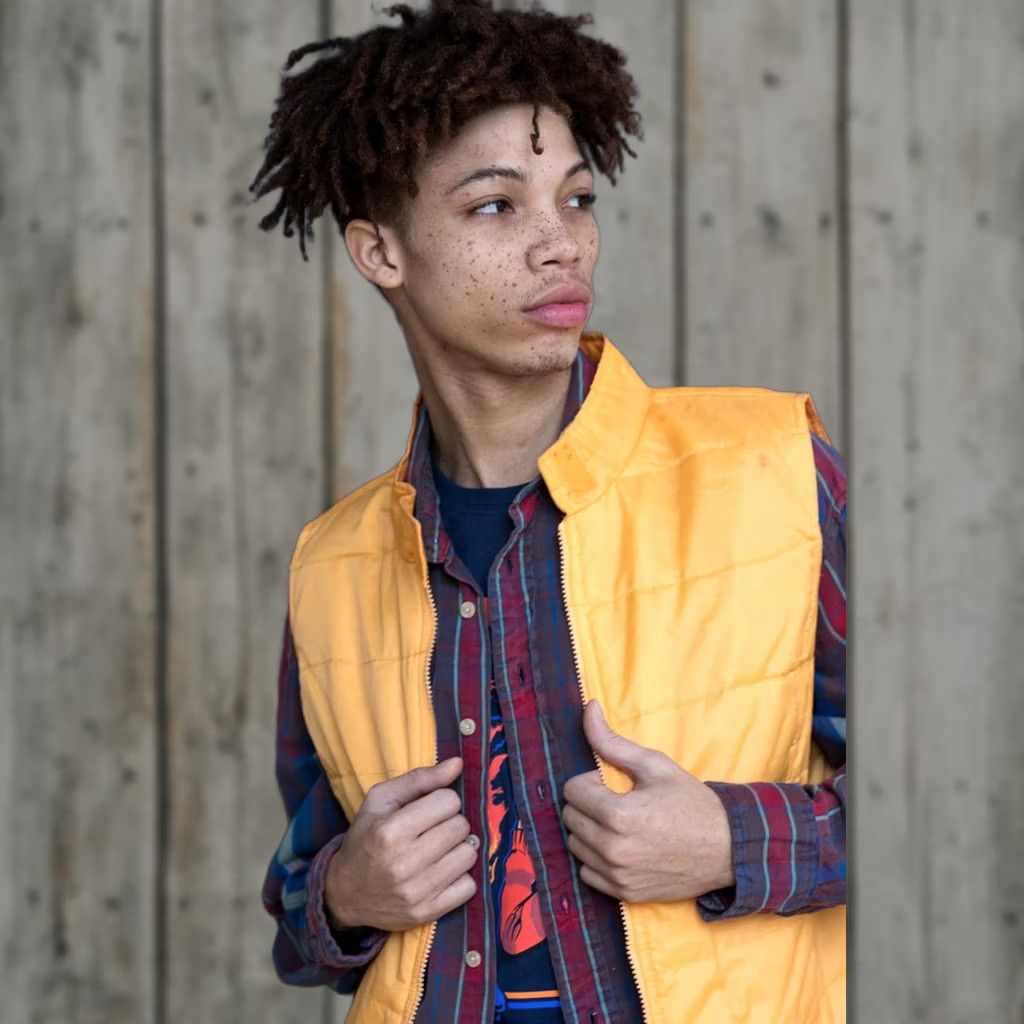 Vintage VINTAGE Golden Puffer Vest XL X-Large Nylon Ragstock Mens Womens Boys Girls Size US XL / EU 56 / 4 - 1 Thumbnail