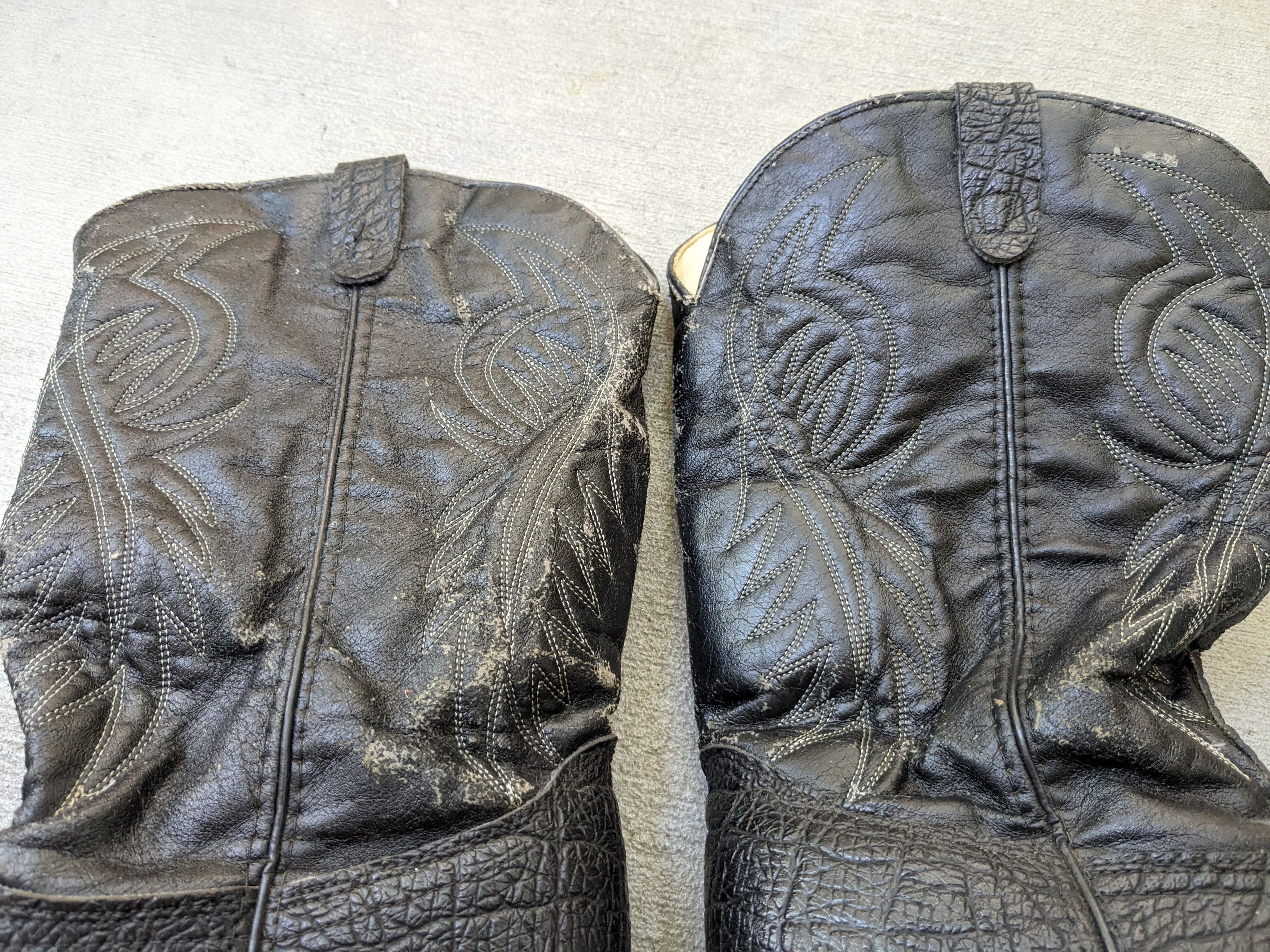 Vintage Vintage Bronco Cowboy Boots 12 Wide Black Faux Leather Vegan Size US 12 / EU 45 - 4 Thumbnail