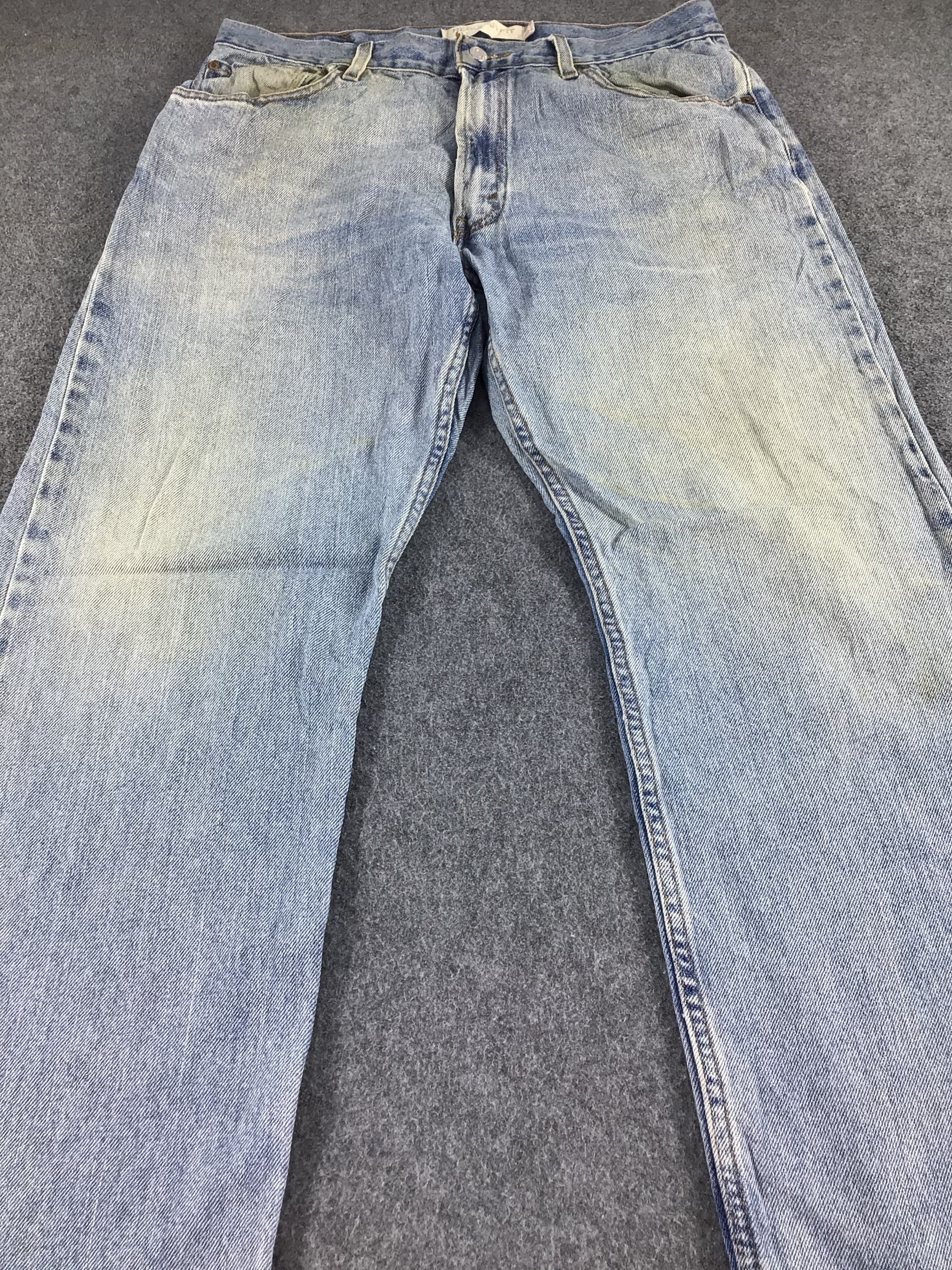 Levi's Vintage Levis 505 Jeans Light Wash -J474 Size US 35 - 3 Thumbnail