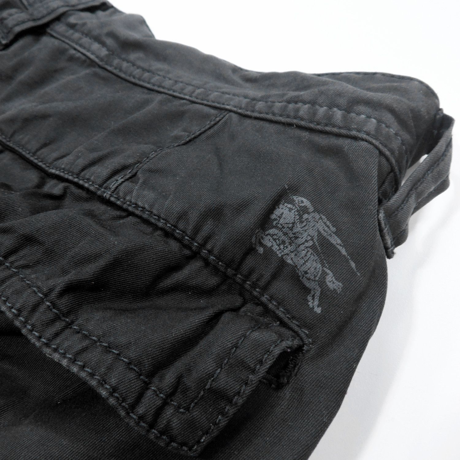 Burberry BURBERRY BLACK LABEL CARGO SHORT PANTS Size US 30 / EU 46 - 15 Thumbnail