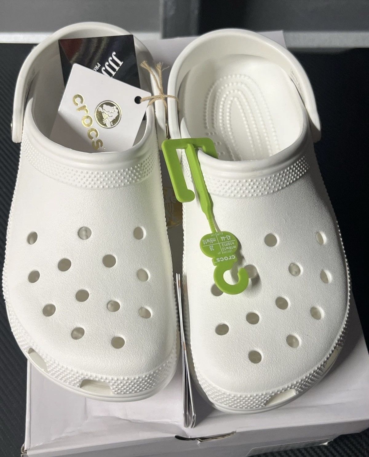 JJJJound JJJJound x Crocs Classic Clog White Size US 10 (M) - In Hand Size US 10 / EU 43 - 3 Thumbnail