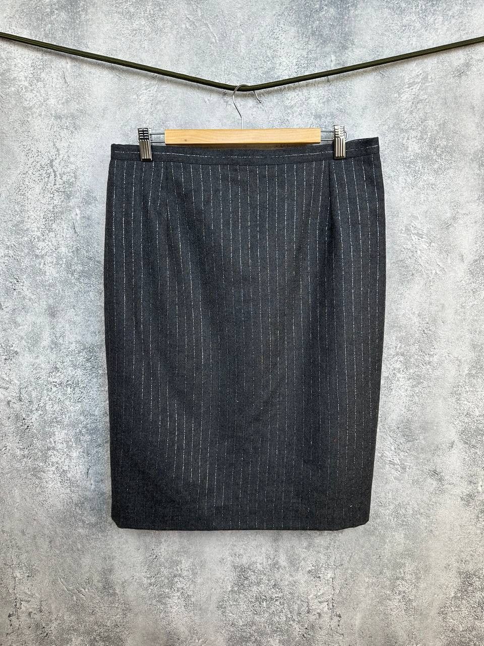 Yves Saint Laurent Yves Saint Laurent Variation 90s Pinstripe Wool Pencil Skirt Size 36" / US 14 / IT 50 - 1 Thumbnail