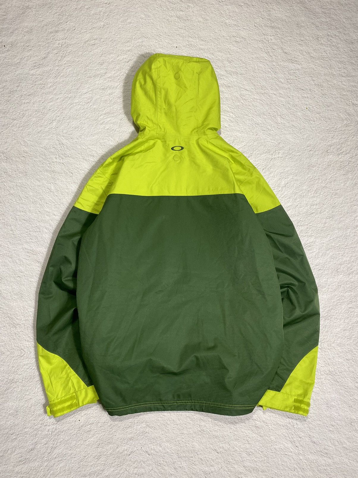 Oakley rare oakley thinsulate green ski snowboard jacket Size US L / EU 52-54 / 3 - 4 Thumbnail
