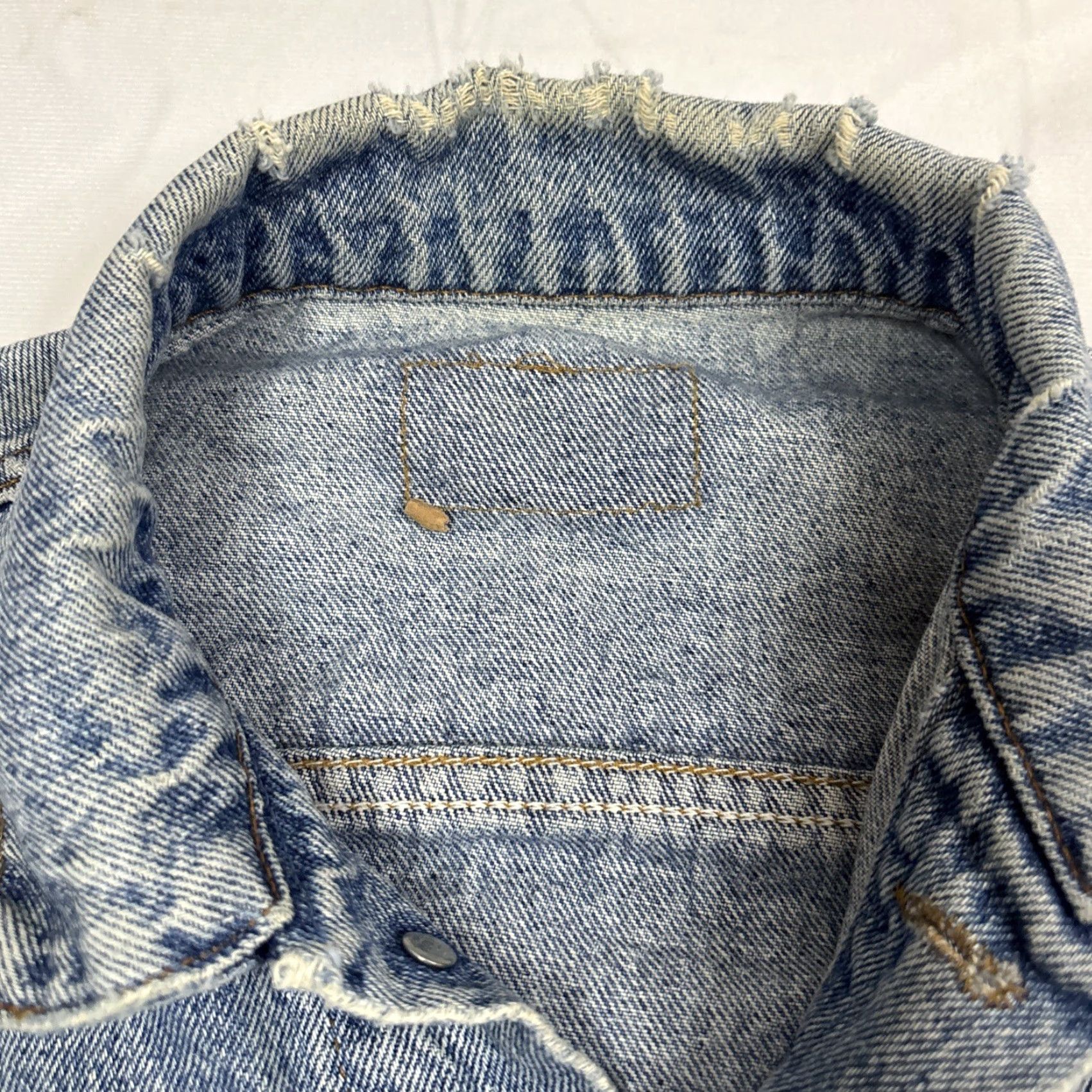 Levi's VINTAGE Levi's 90s Denim 527 Buttons Stamp Trucker Jacket Mens Medium Blue Denim Rockabilly USA Size US M / EU 48-50 / 2 - 2 Thumbnail