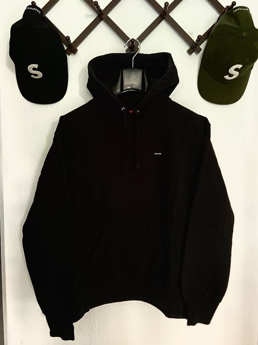 Supreme hoodie small sales logo