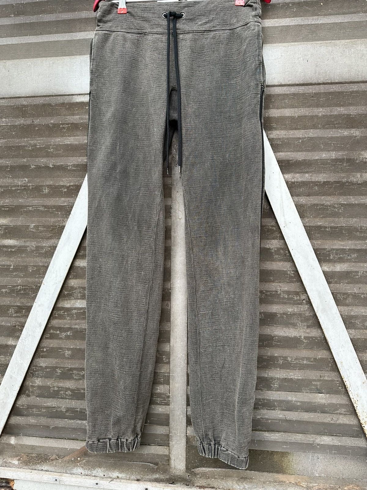 RIPVANWINKLE RIP VAN WINKLE DUSTY BLACK JOGGER PANTS RIRI ZIPPER Size US 30 / EU 46 - 6 Thumbnail