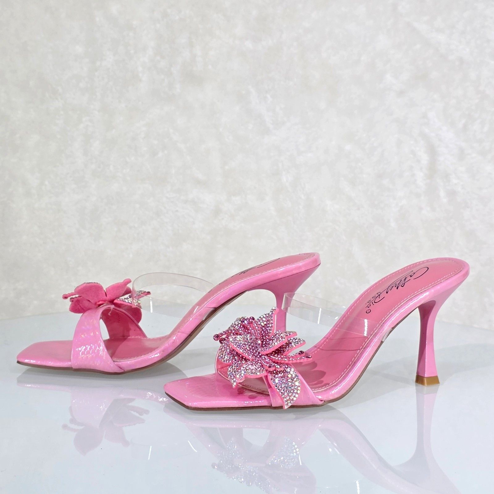 Other Lily Rhinestone Flower Pink Slip On 3.25" Heel Casual Evenin Size US 7.5 / IT 37.5 - 1 Thumbnail