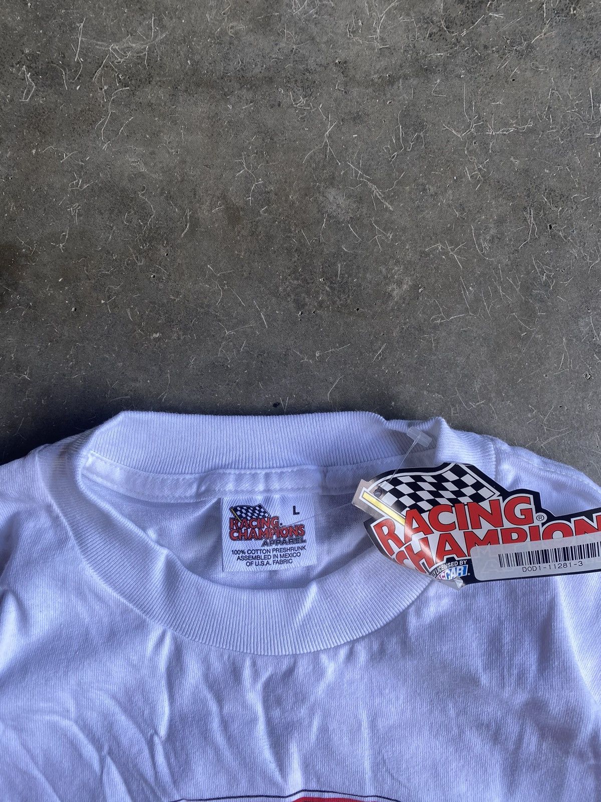 NASCAR Y2K Ricky Craver #32 Front/Back Nascar Tee Size US XXL / EU 58 / 5 - 6 Thumbnail