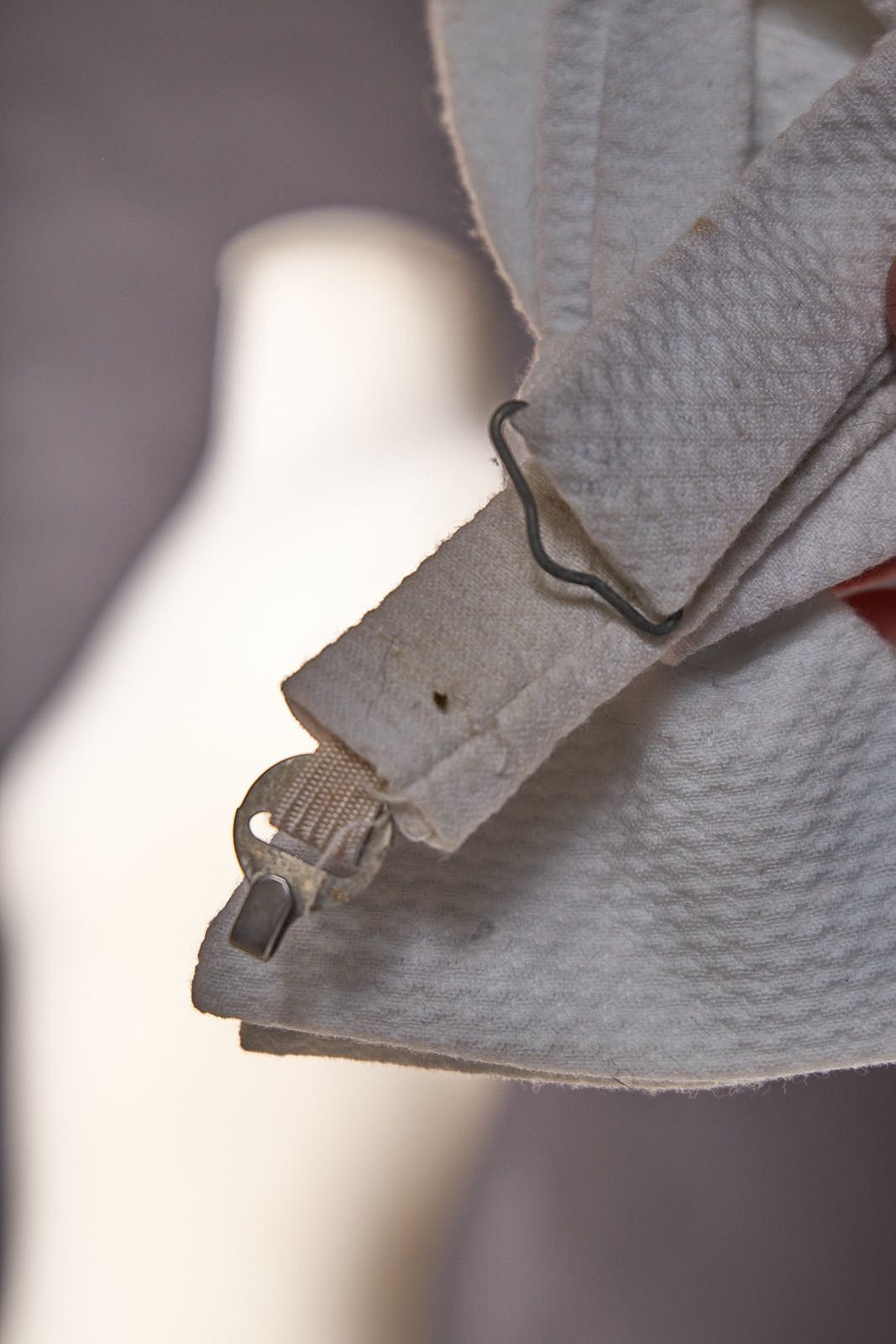 Vintage Vintage 1970s Wide White Textured Bow Tie Size ONE SIZE - 5 Thumbnail